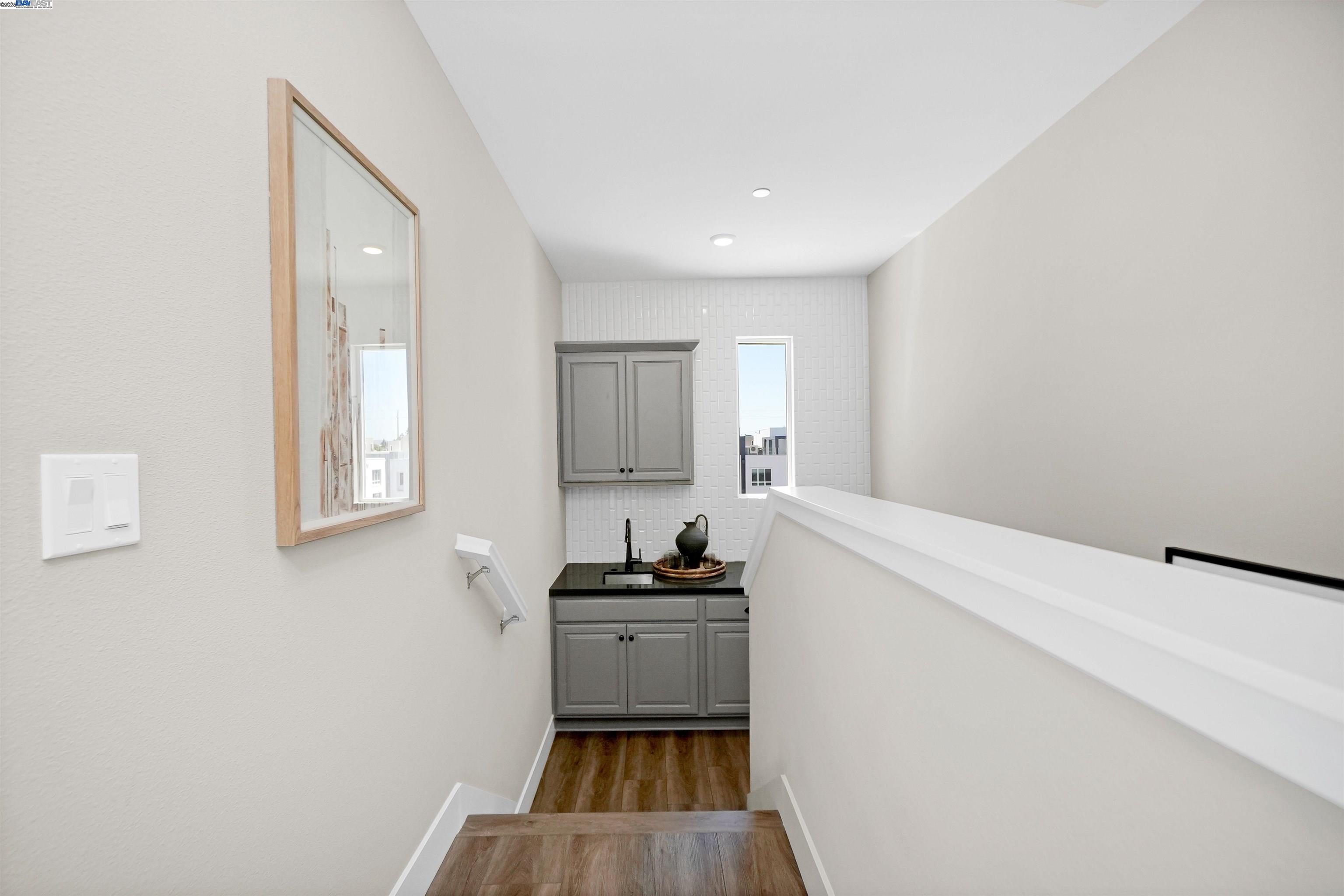 2256 Stanford Street