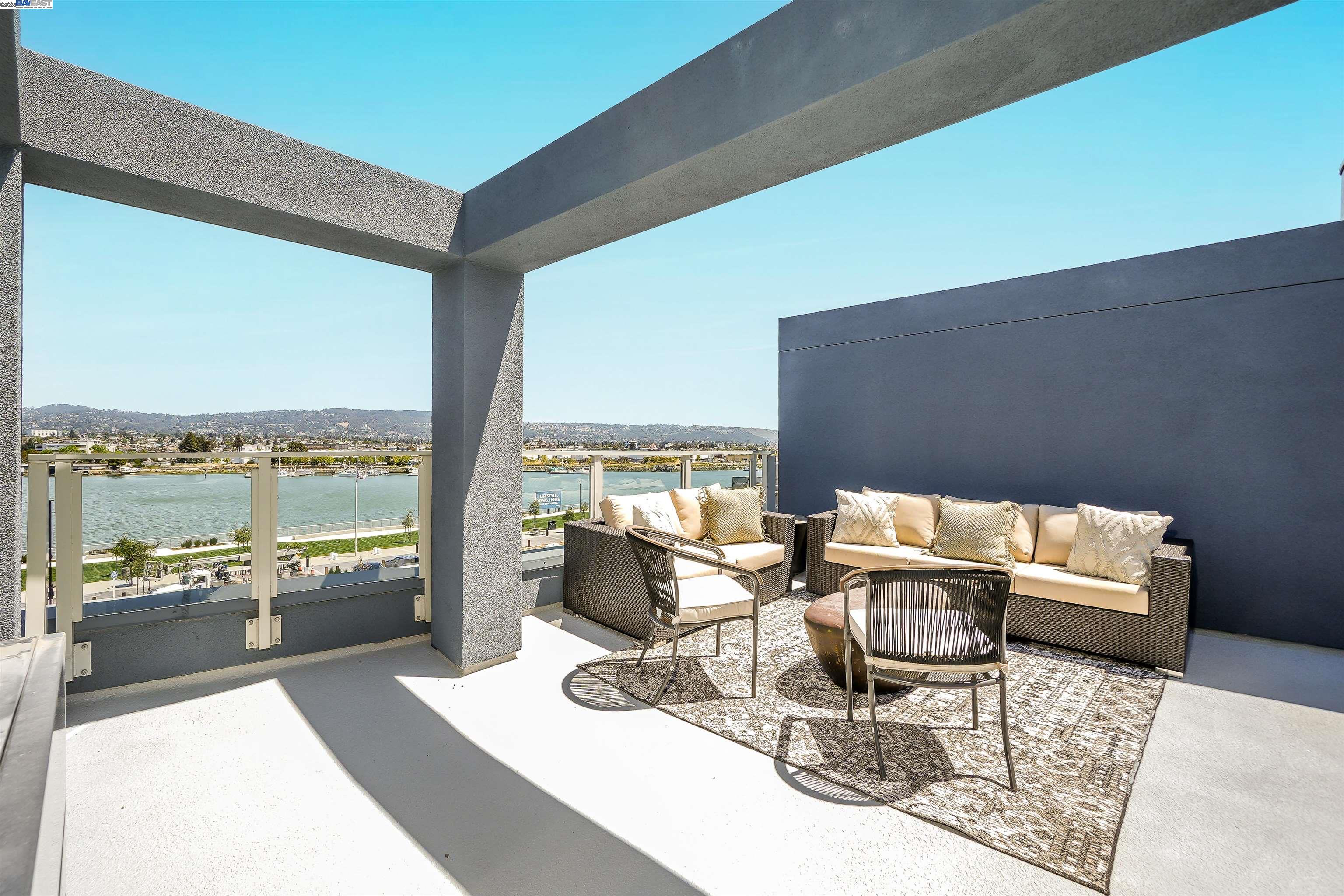 2256 Stanford Street