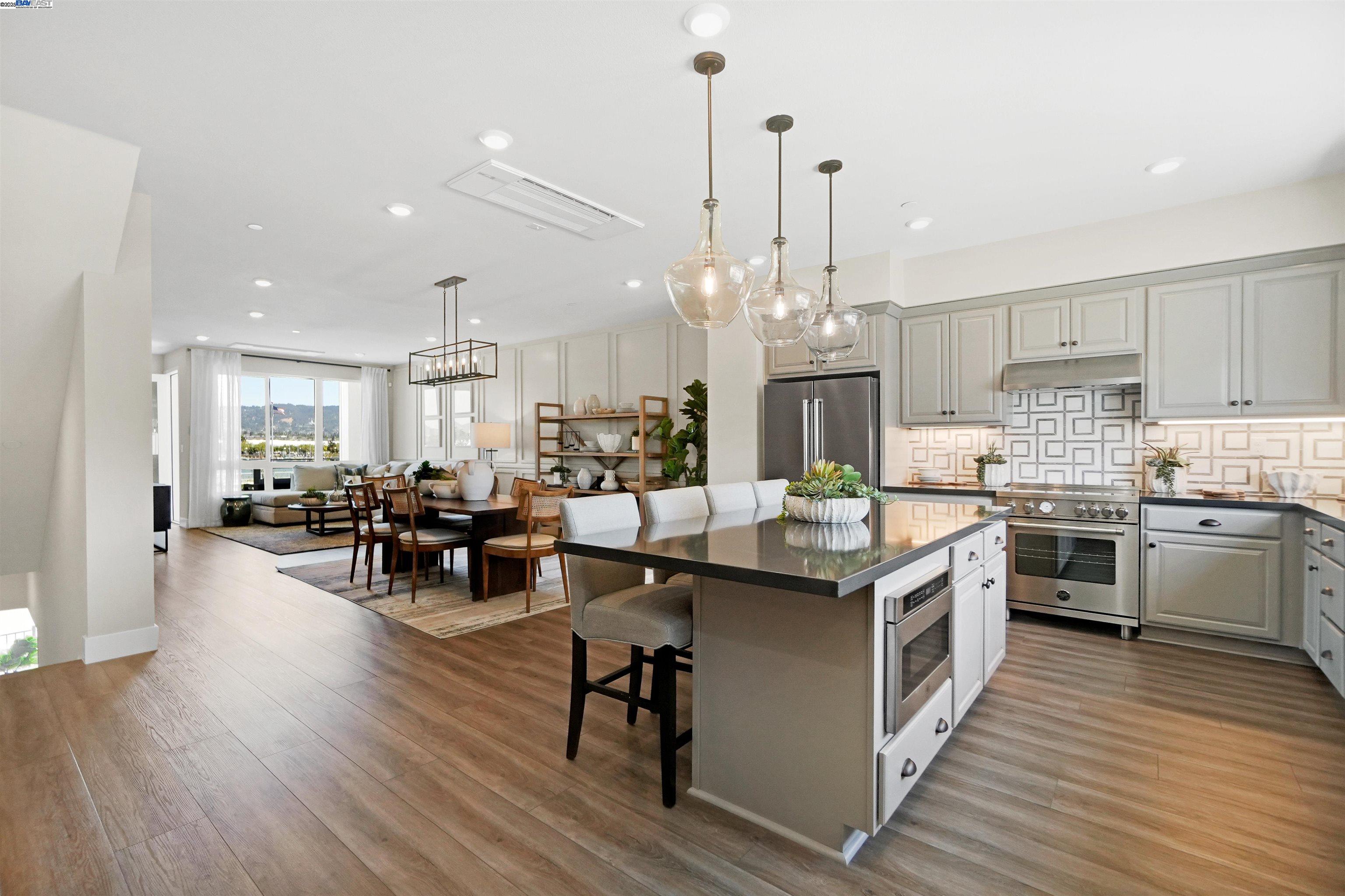 2256 Stanford Street