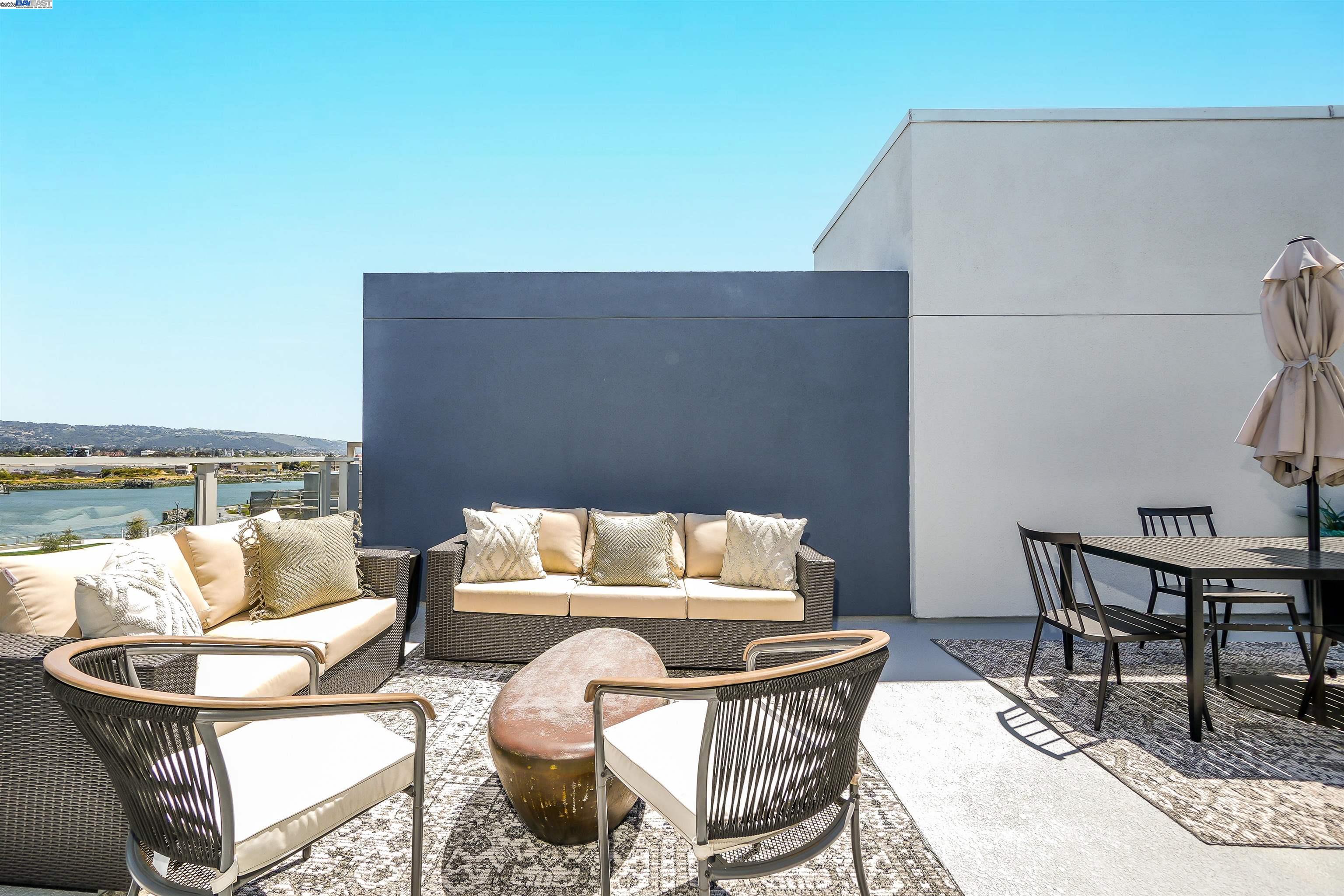 2256 Stanford Street