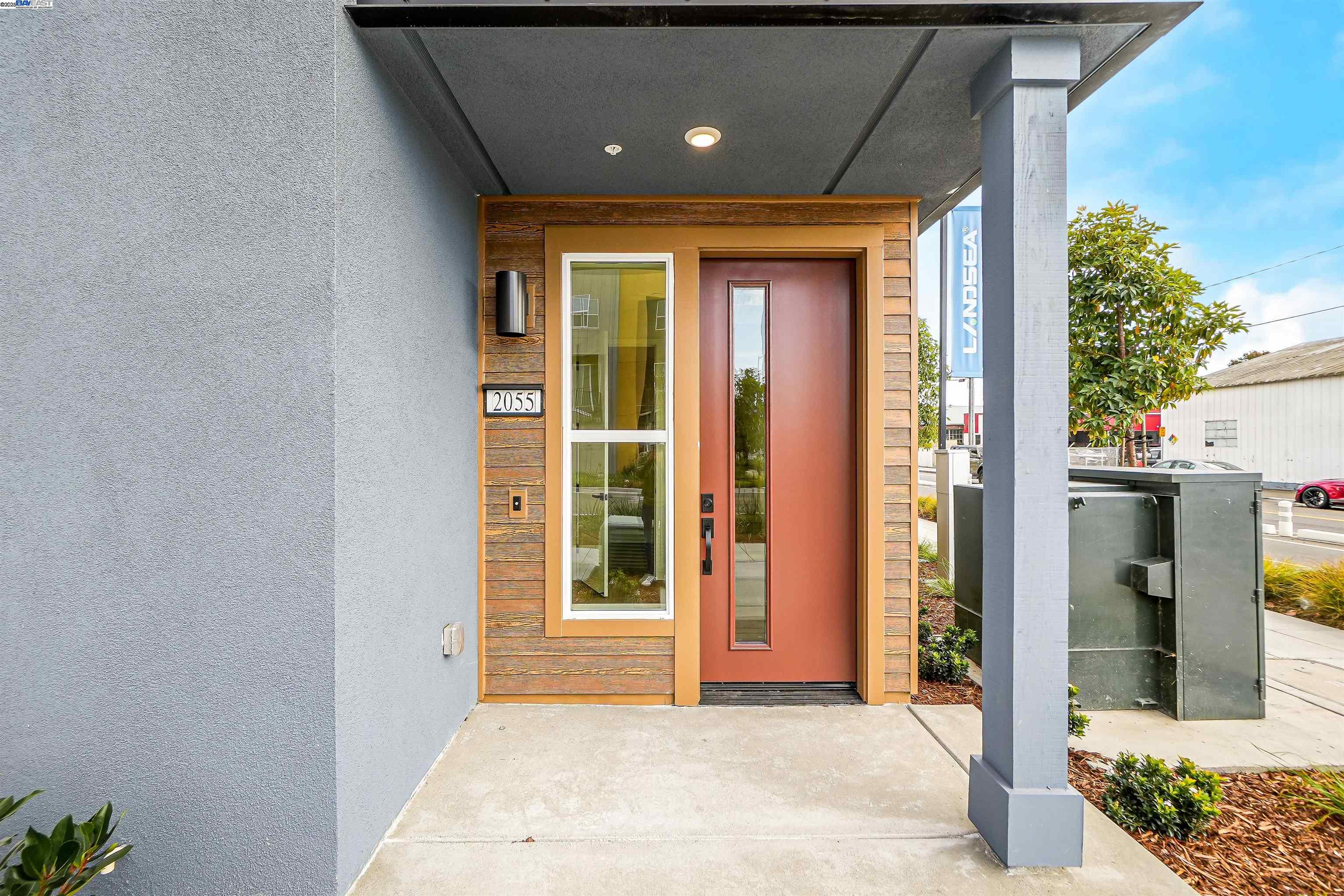 2055 Clement Avenue
