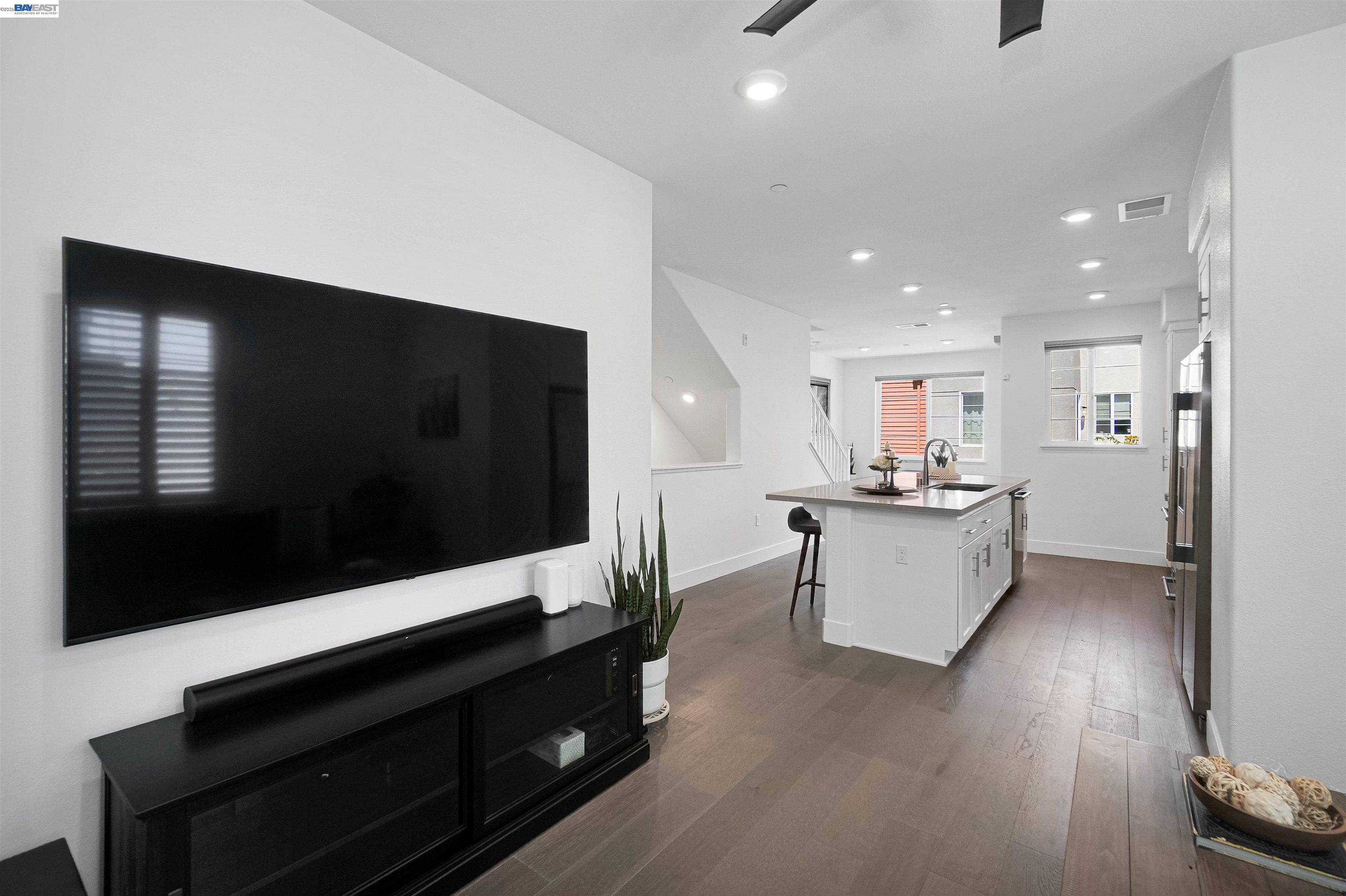 29268 Hub Ln