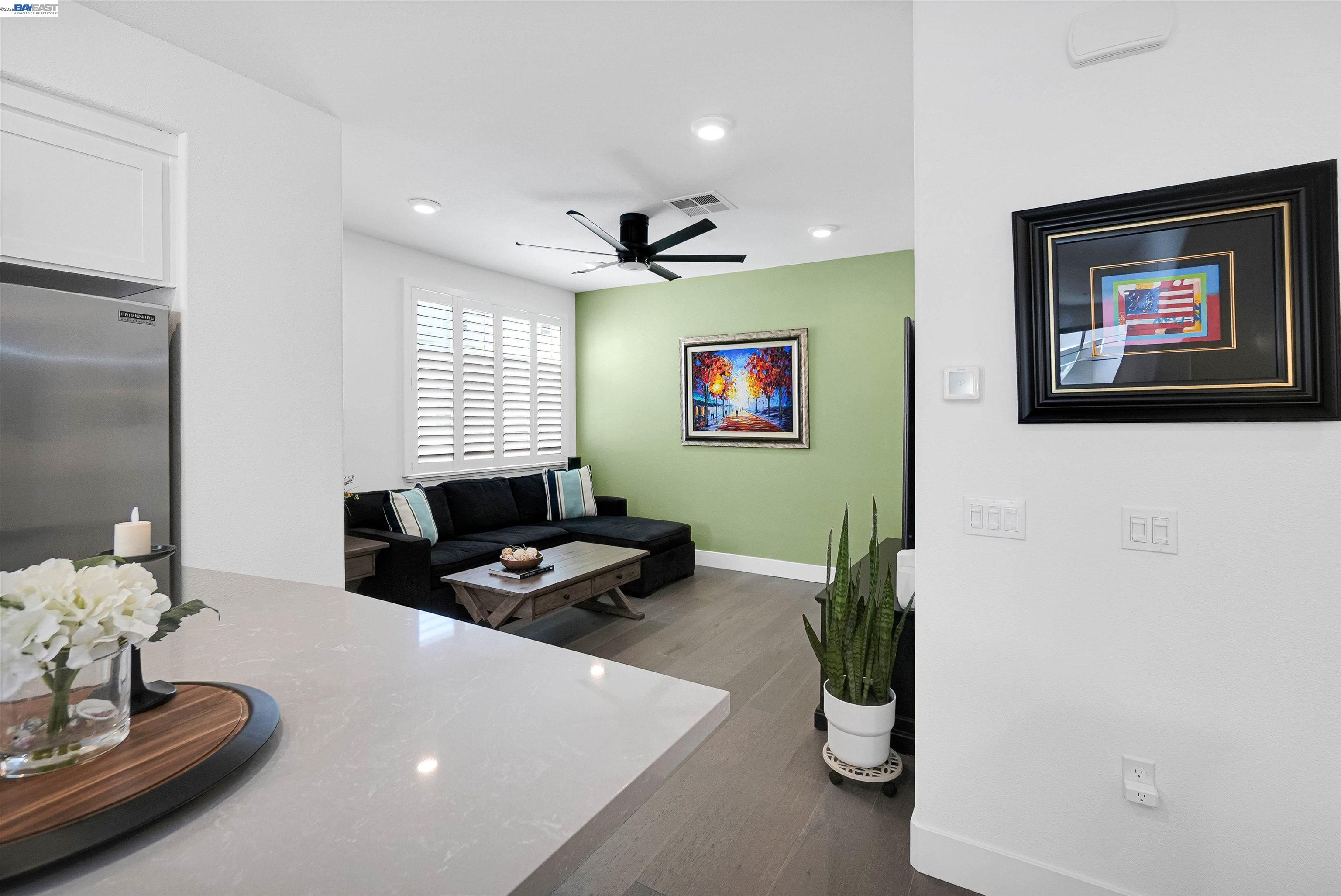 29268 Hub Ln