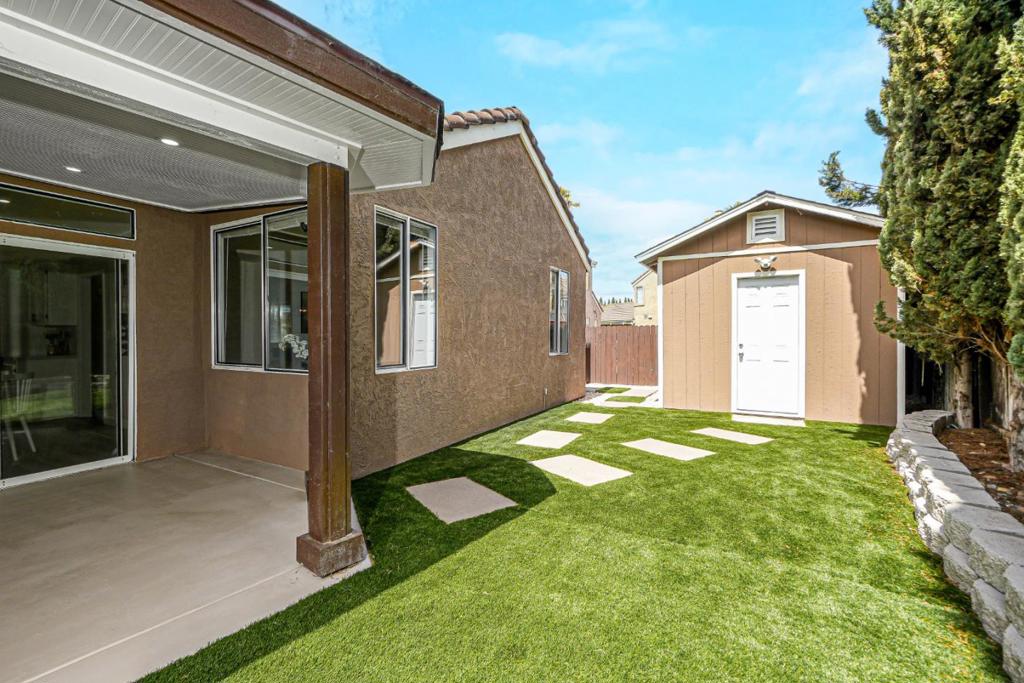 118 Edmeades Court