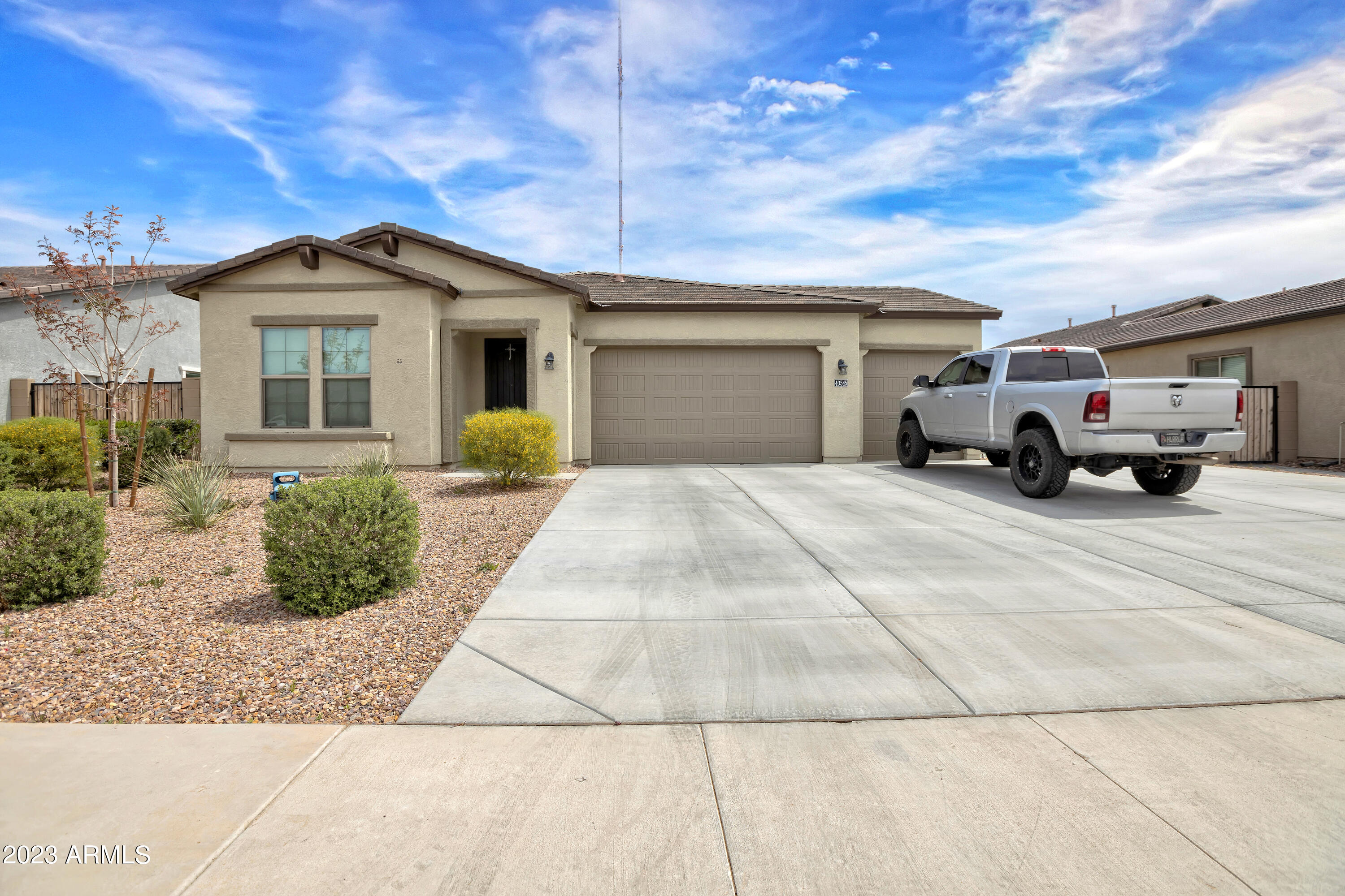 40545 N SPOTTED Lane