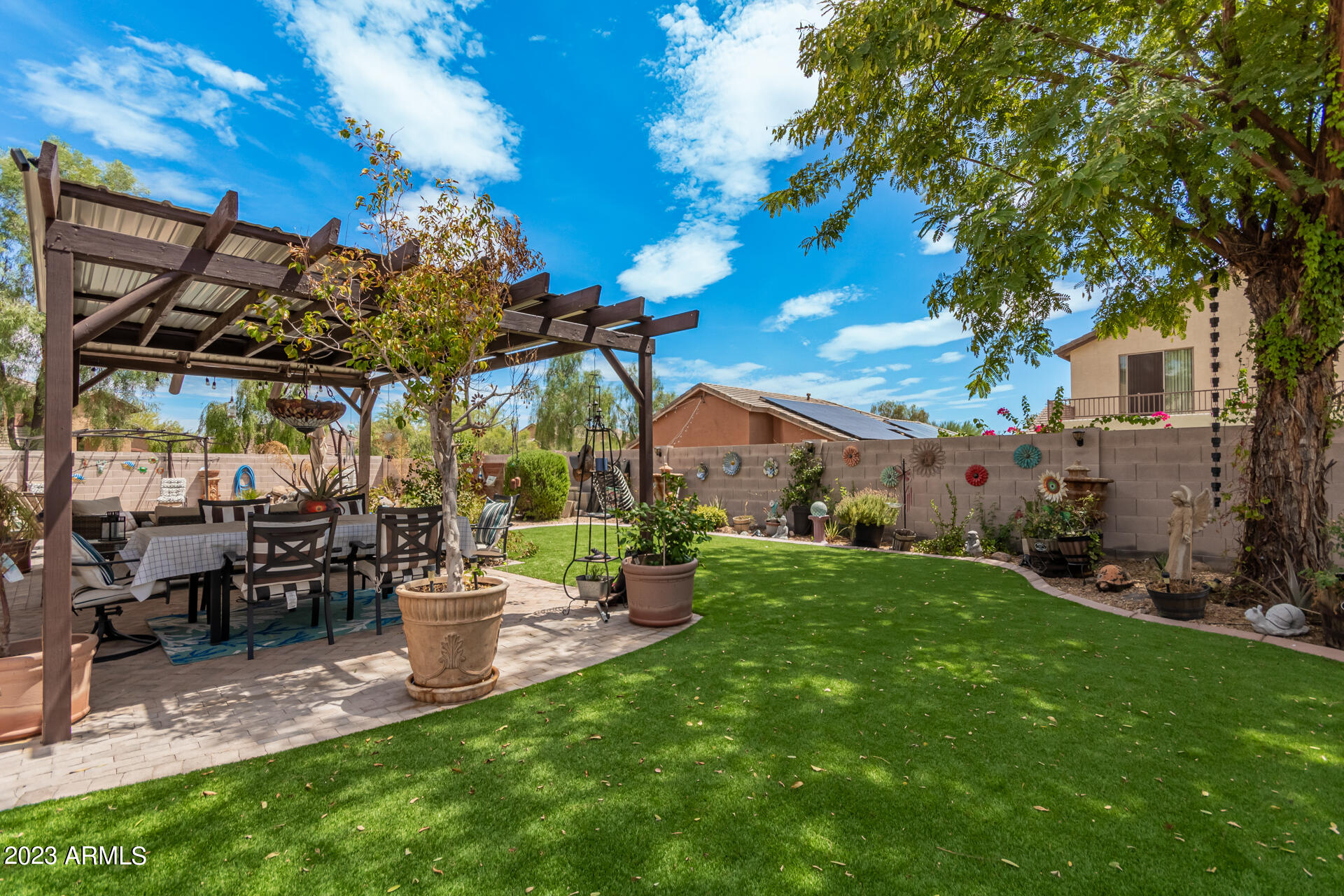 2207 W CALLE DEL SOL