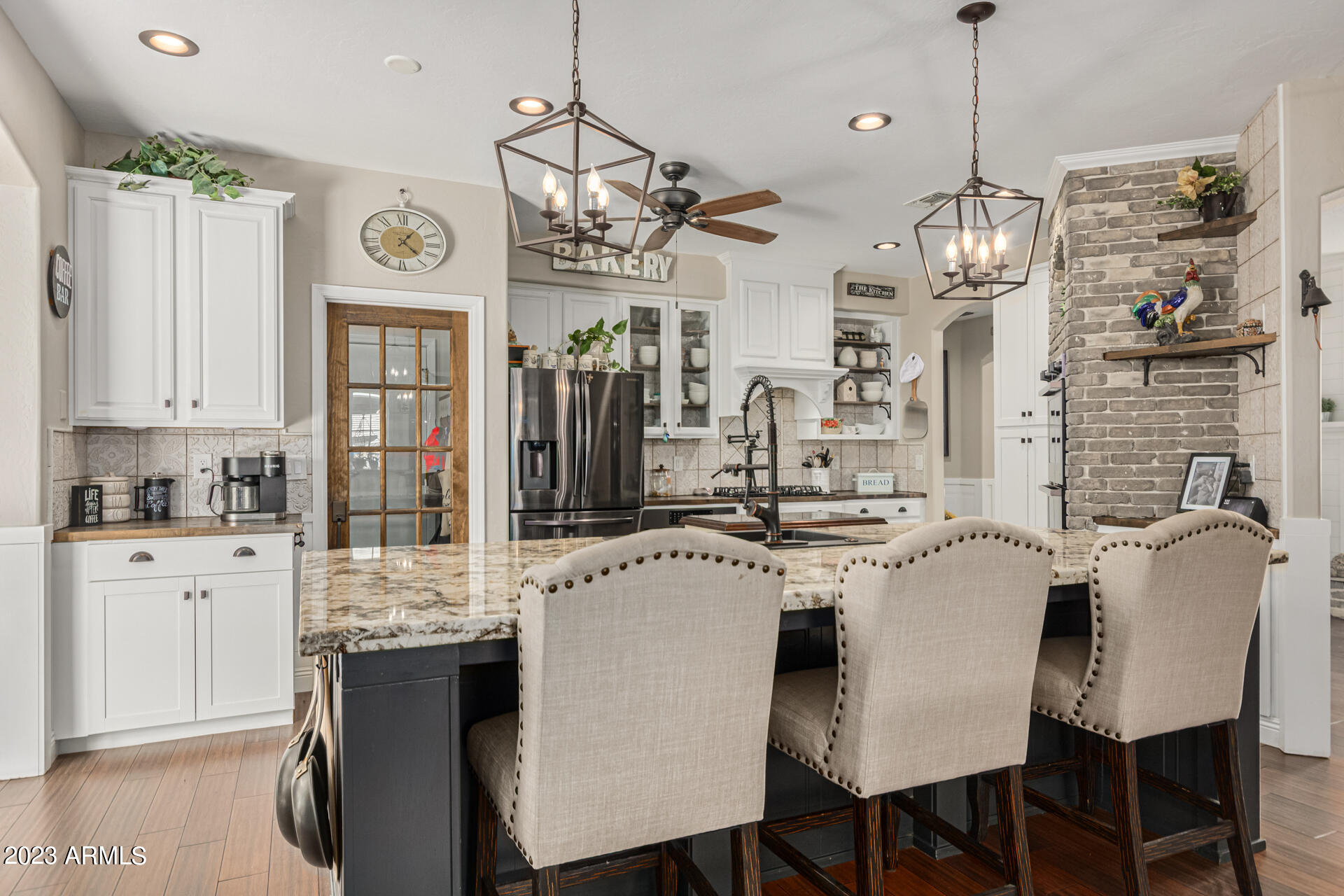 2207 W CALLE DEL SOL