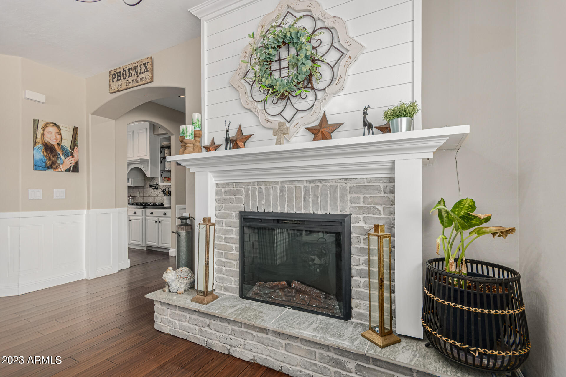 2207 W CALLE DEL SOL