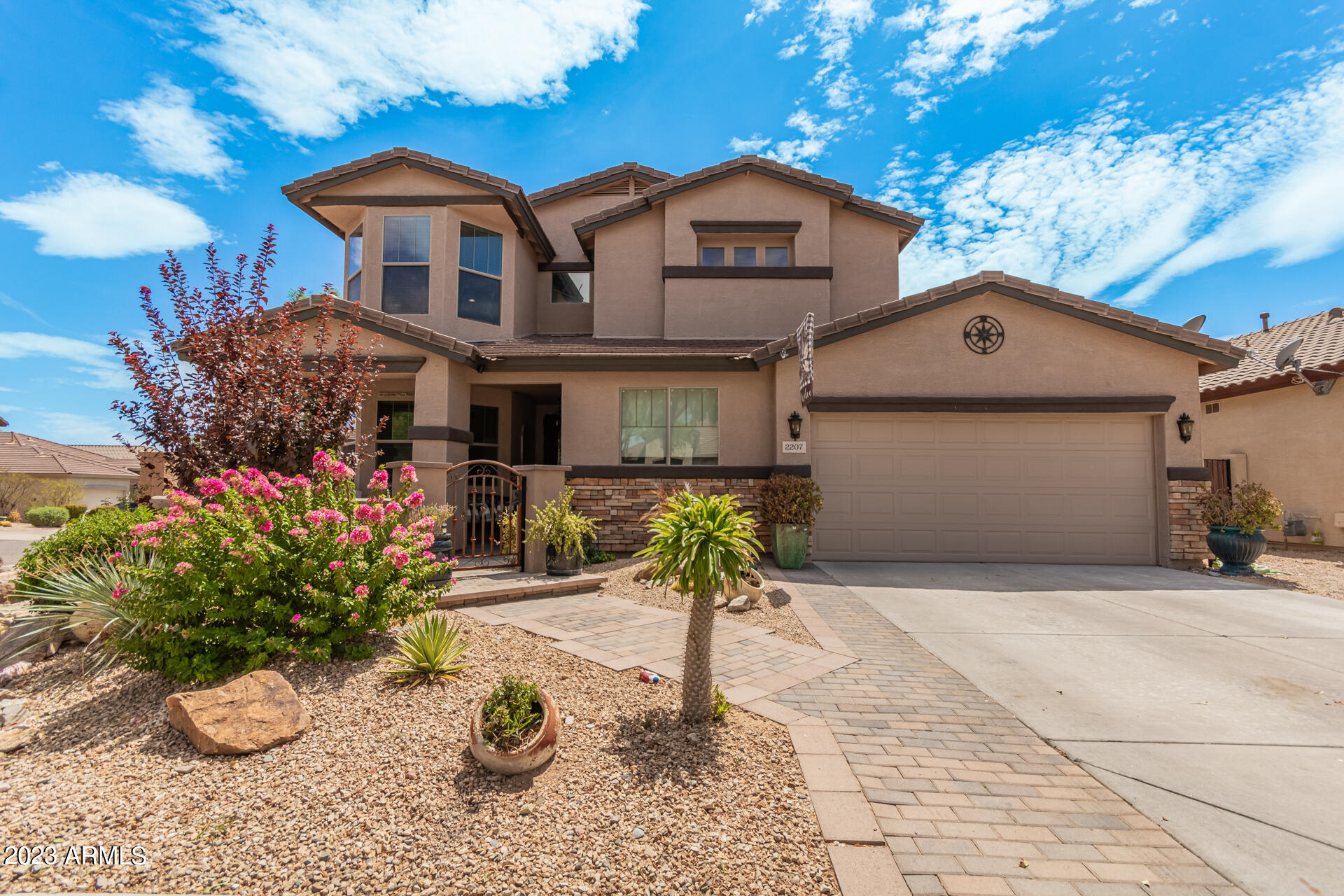 2207 W CALLE DEL SOL