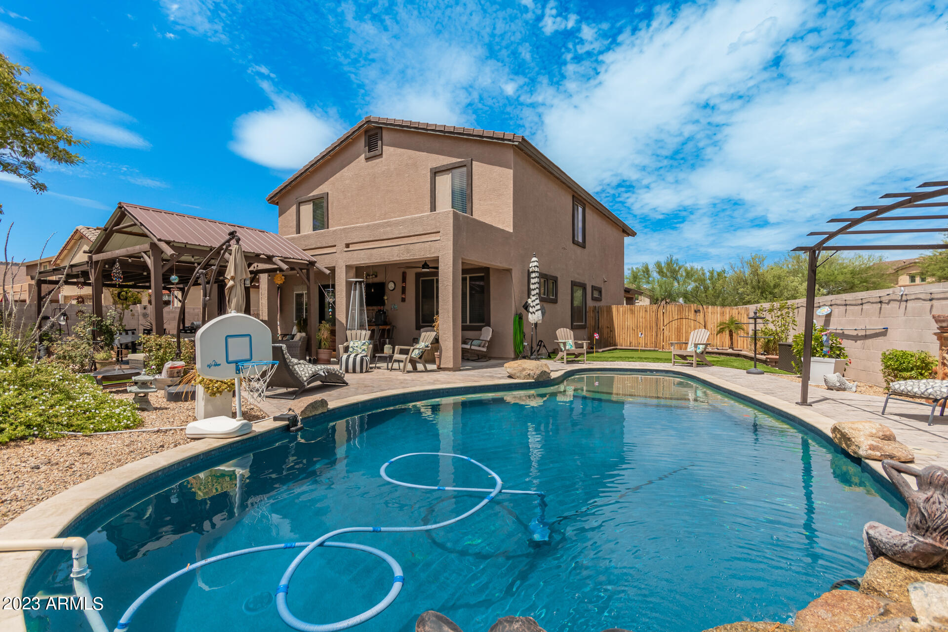 2207 W CALLE DEL SOL