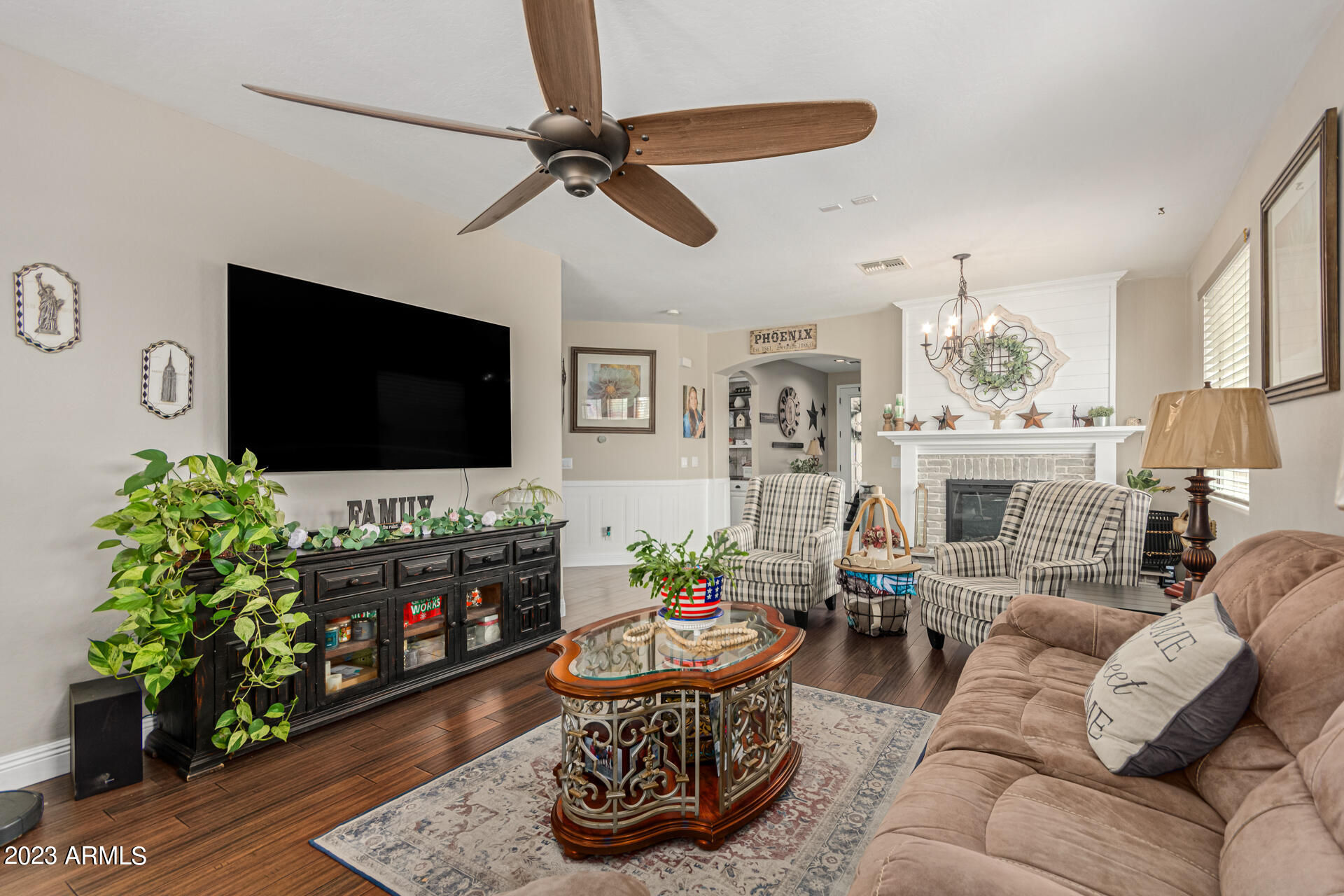 2207 W CALLE DEL SOL