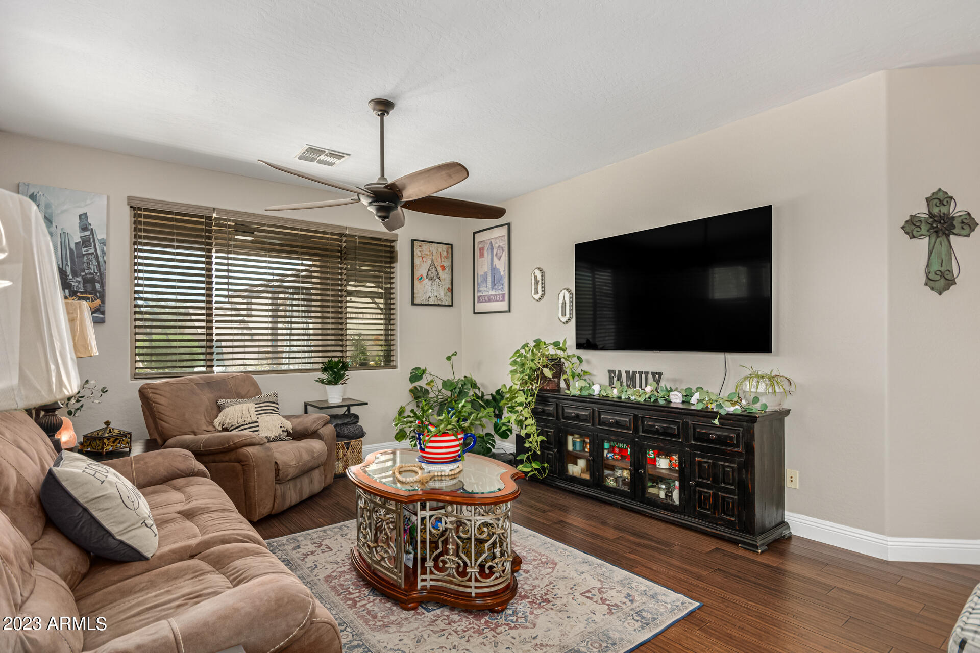 2207 W CALLE DEL SOL