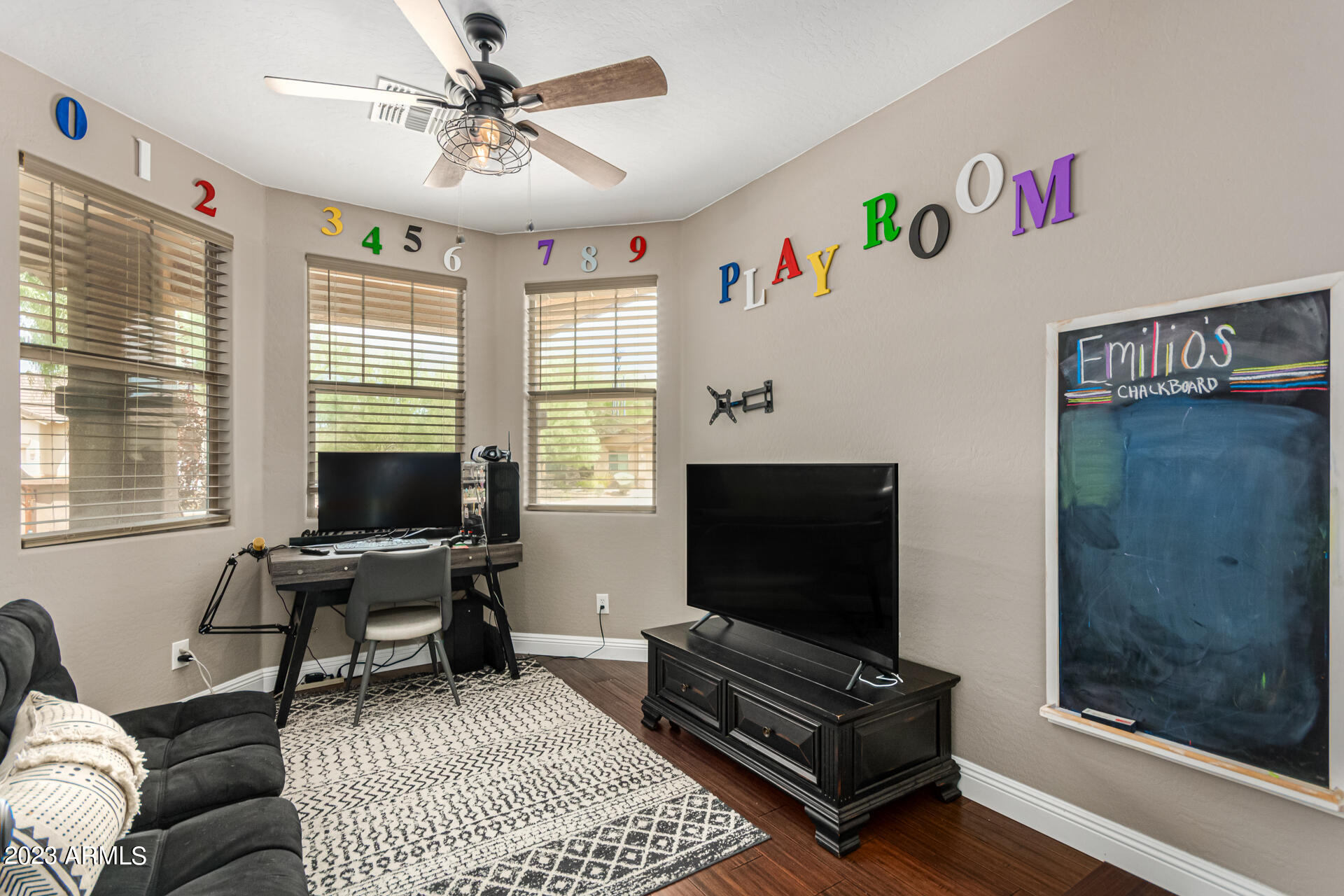 2207 W CALLE DEL SOL
