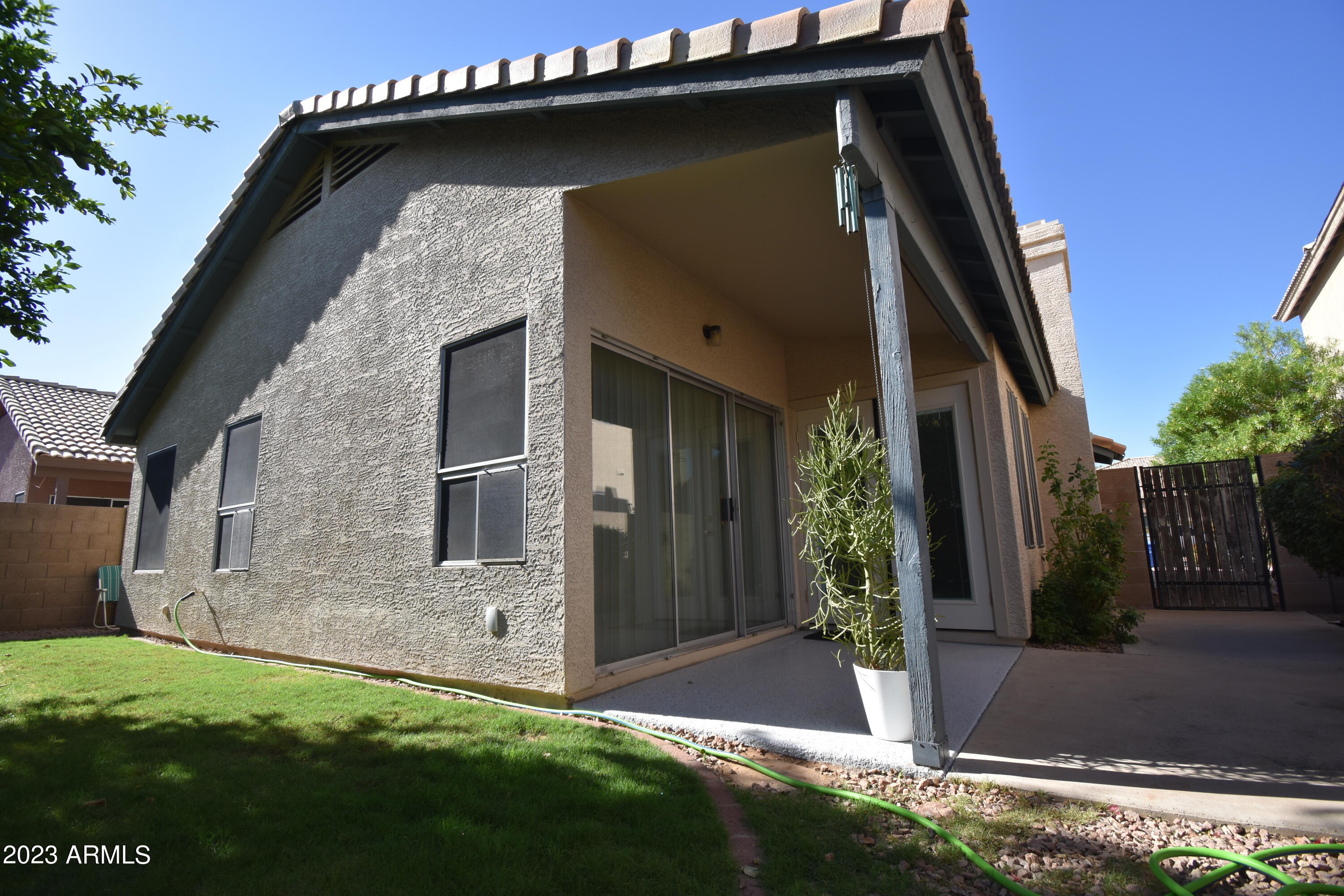 4301 E SIESTA Lane
