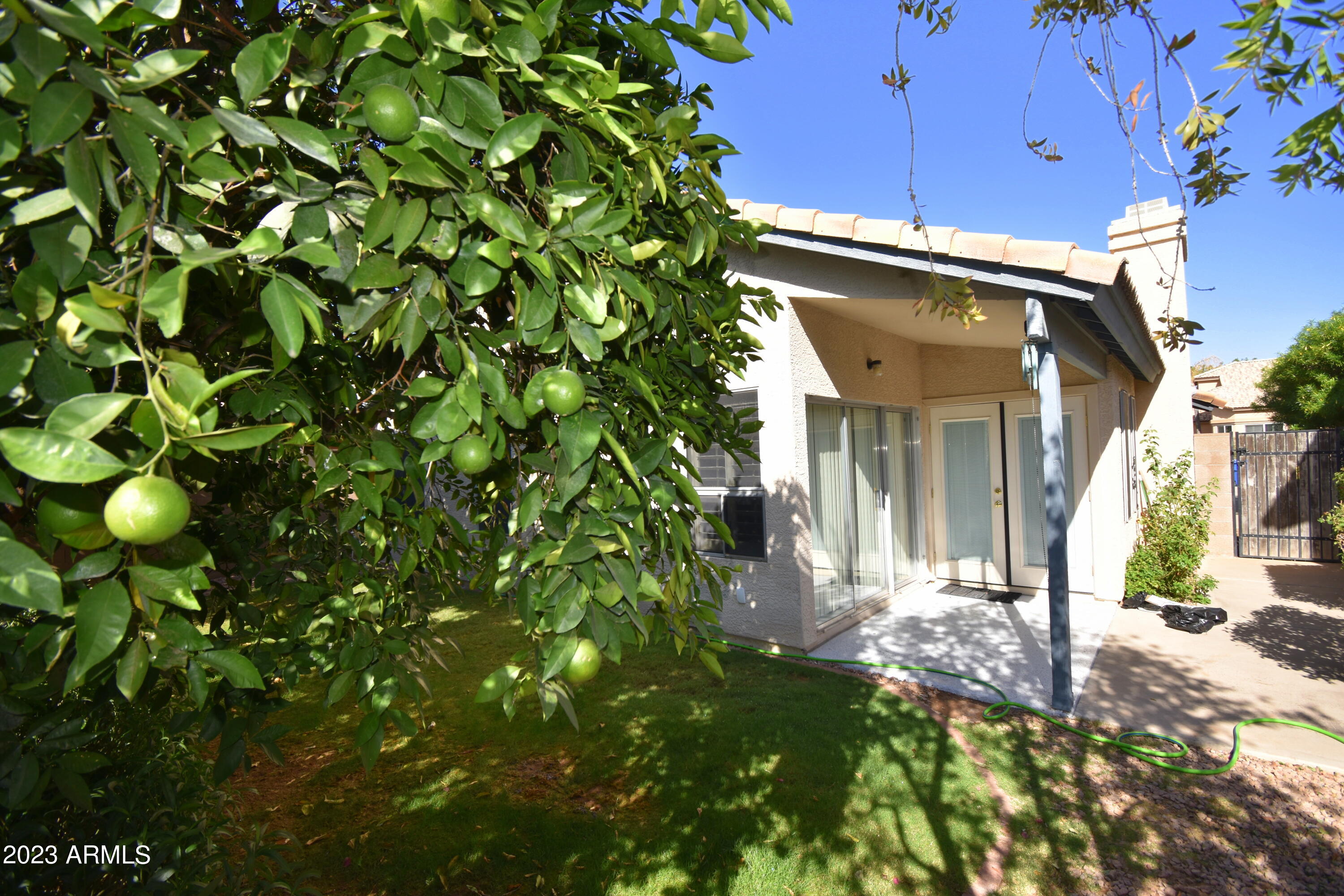 4301 E SIESTA Lane