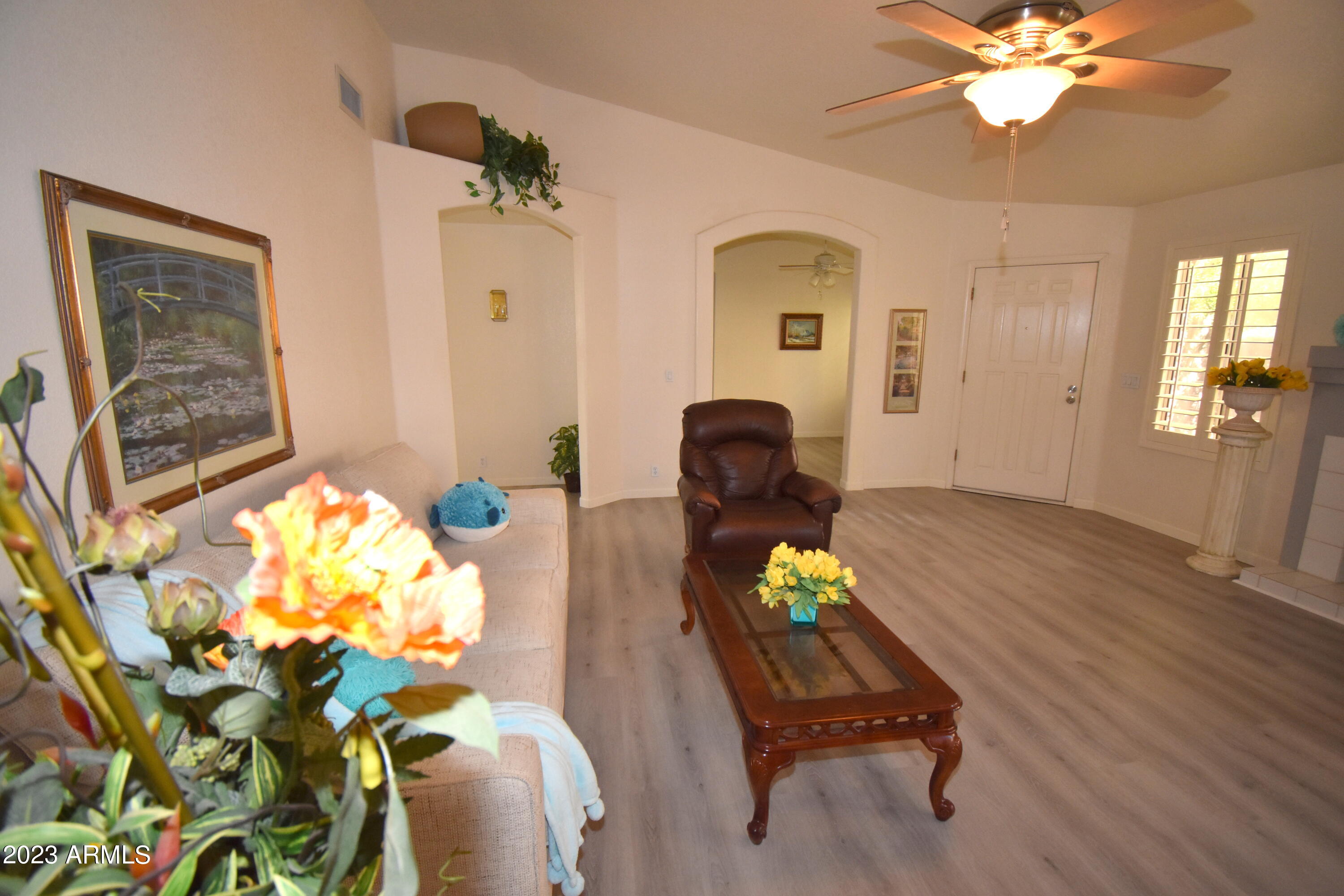 4301 E SIESTA Lane