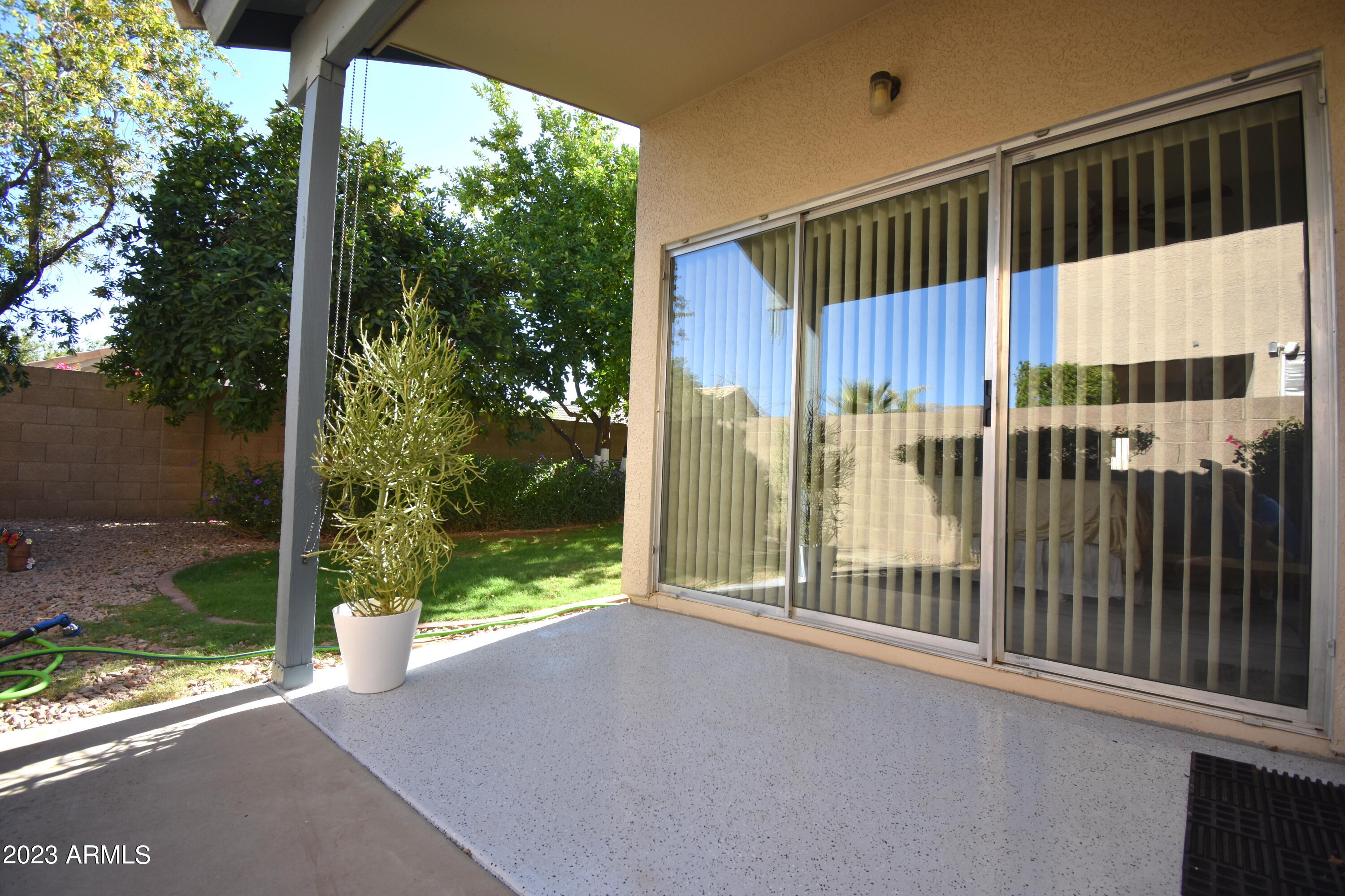 4301 E SIESTA Lane