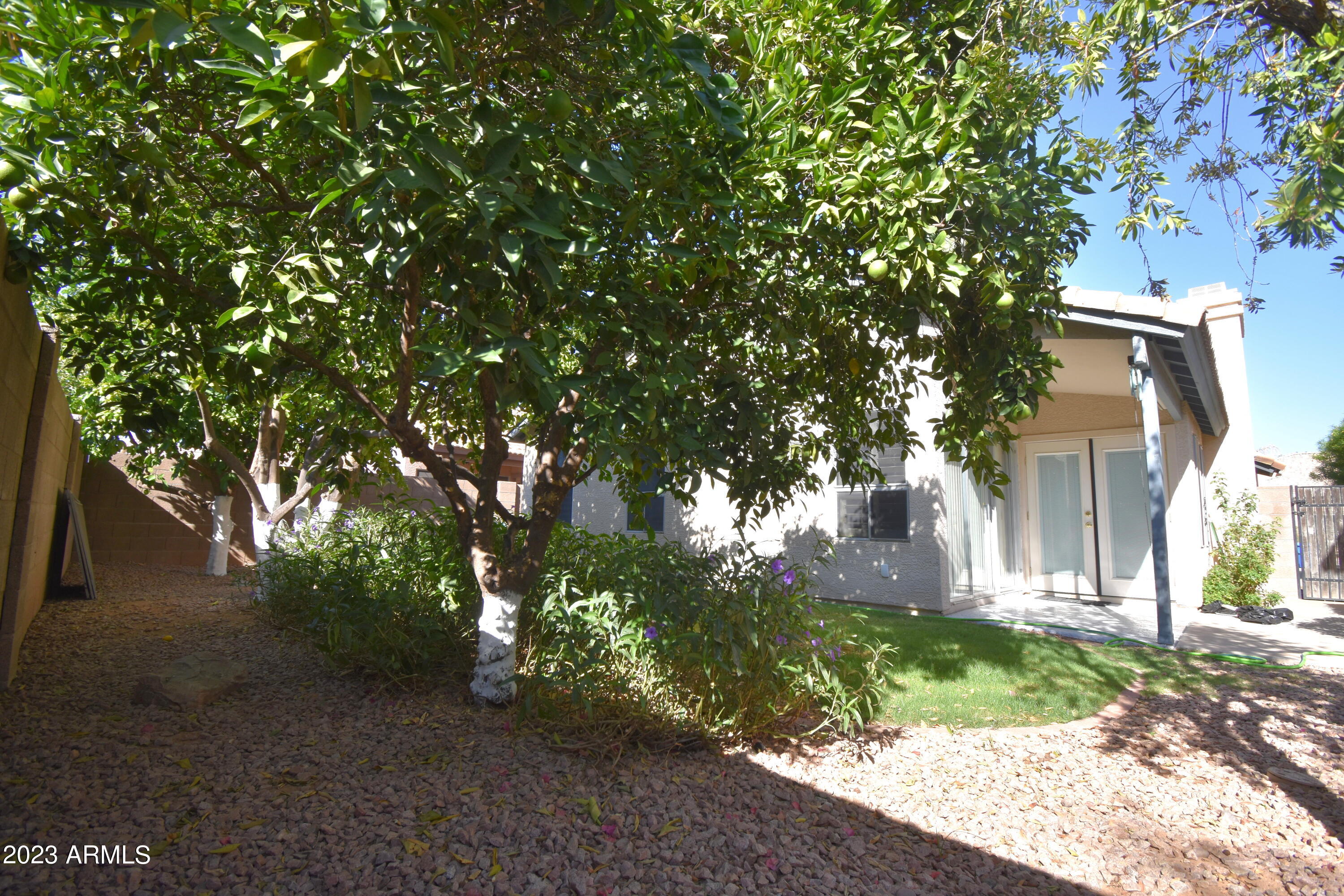 4301 E SIESTA Lane