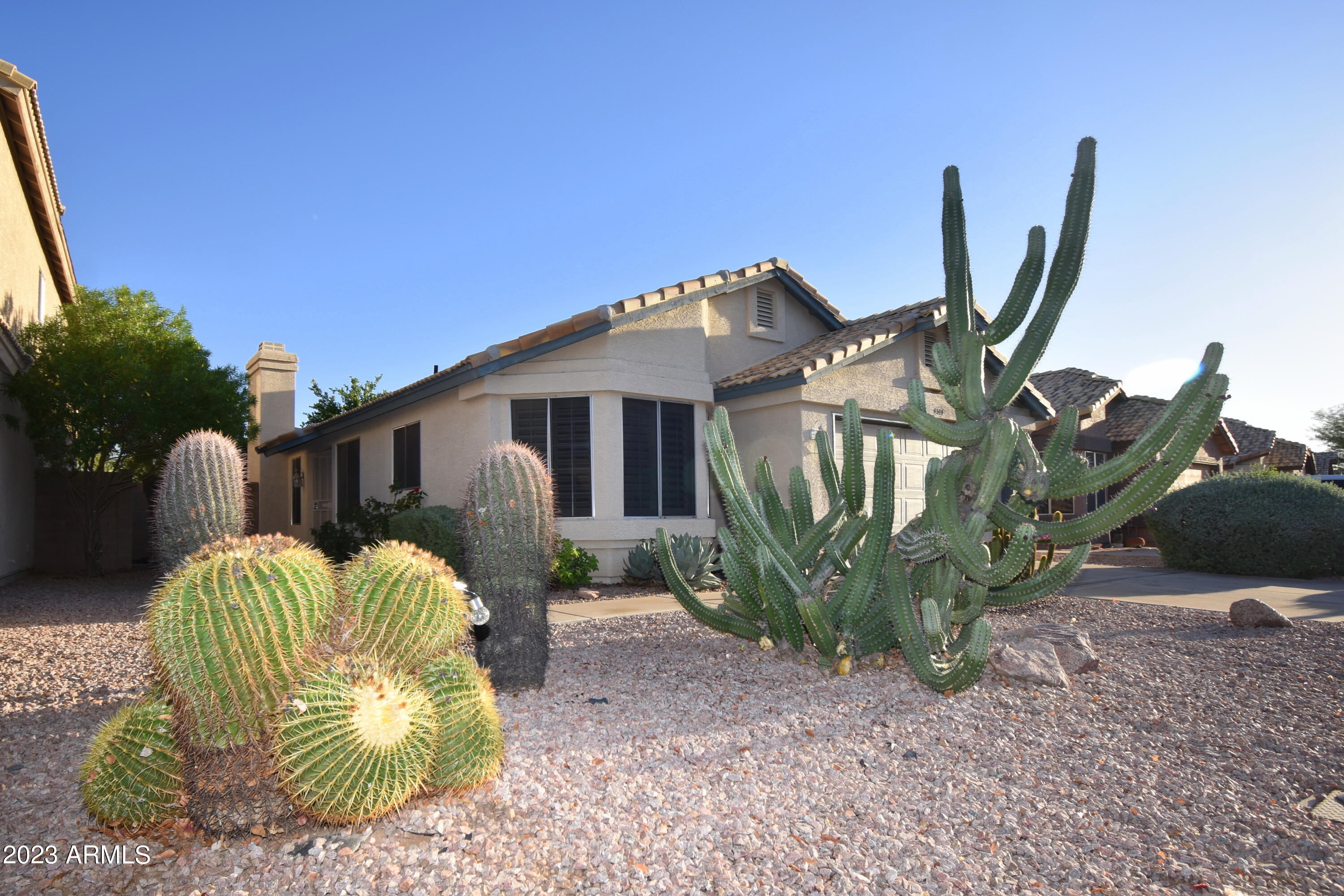 4301 E SIESTA Lane