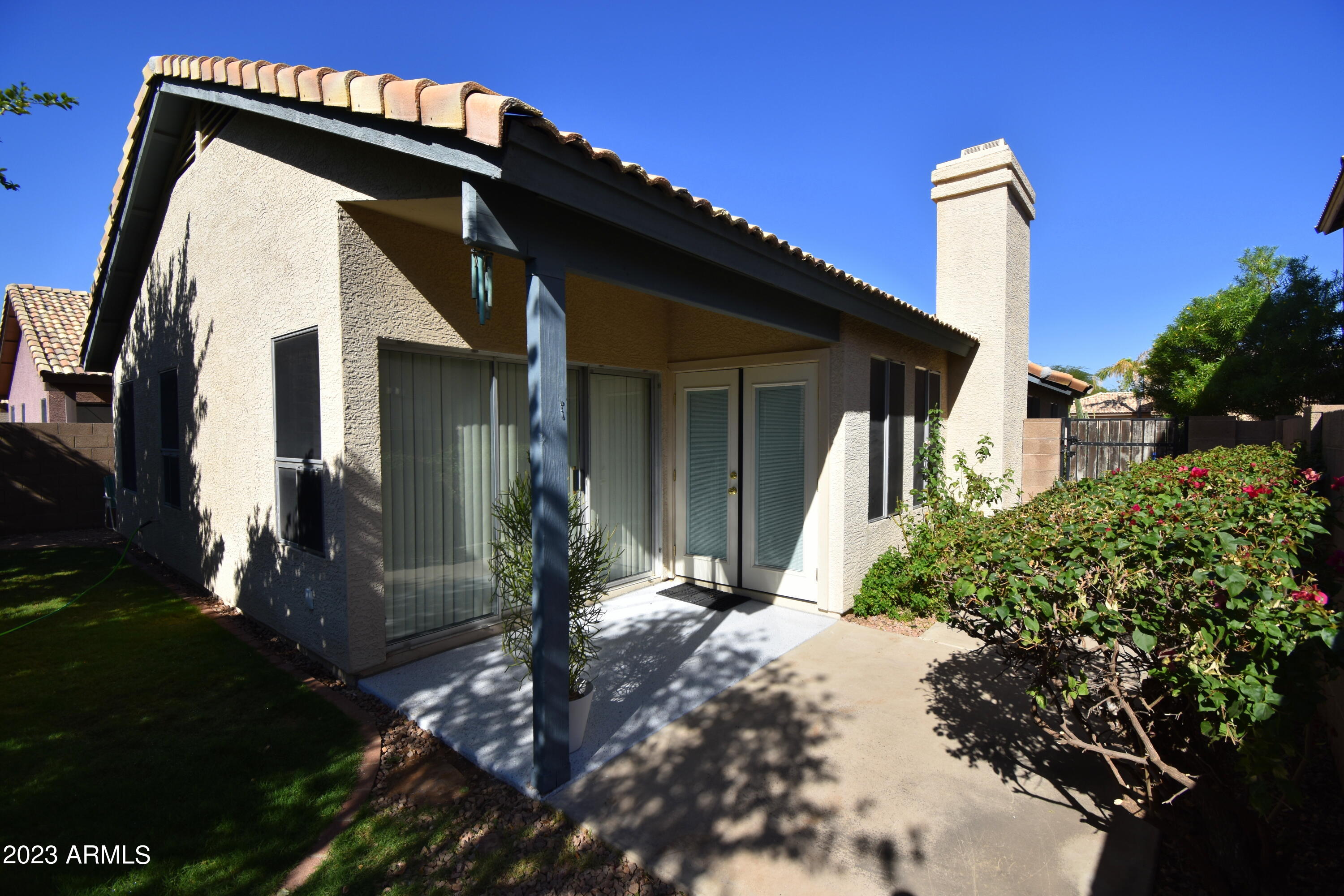 4301 E SIESTA Lane