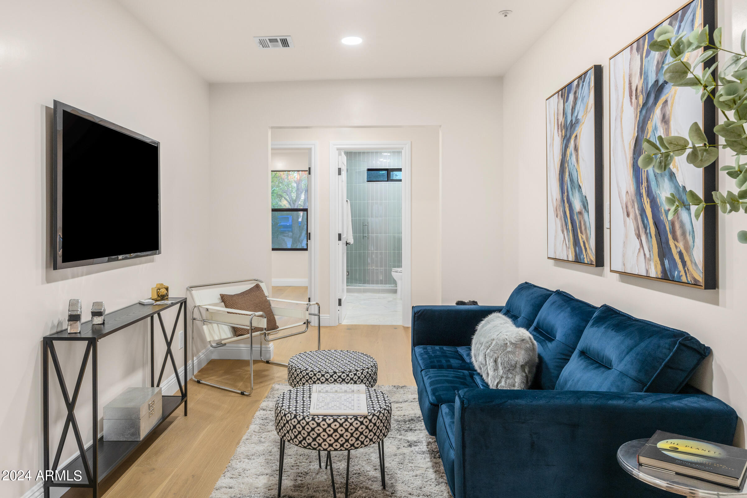 5614 N 75TH Place