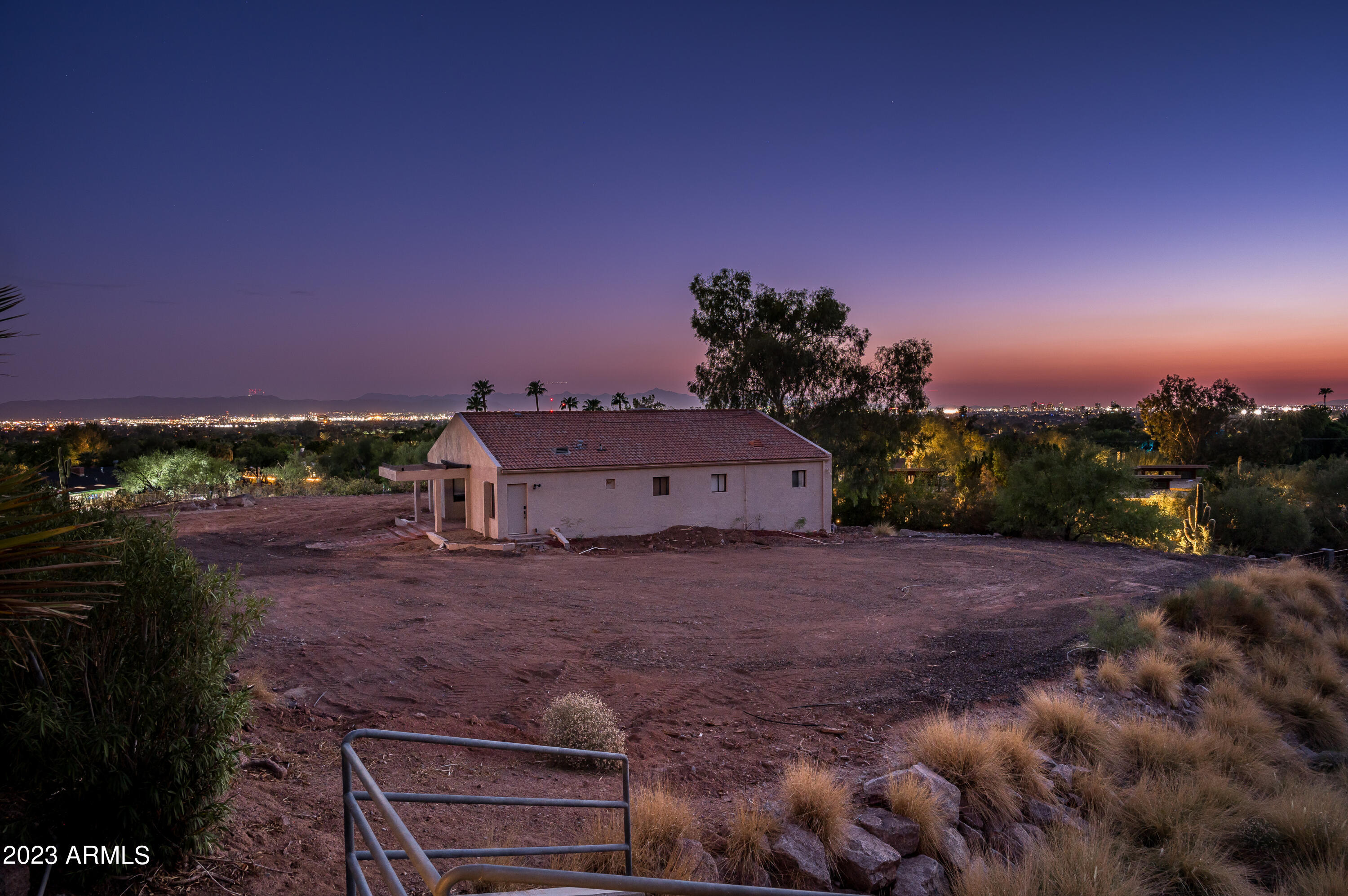 5023 E VALLE VISTA Road