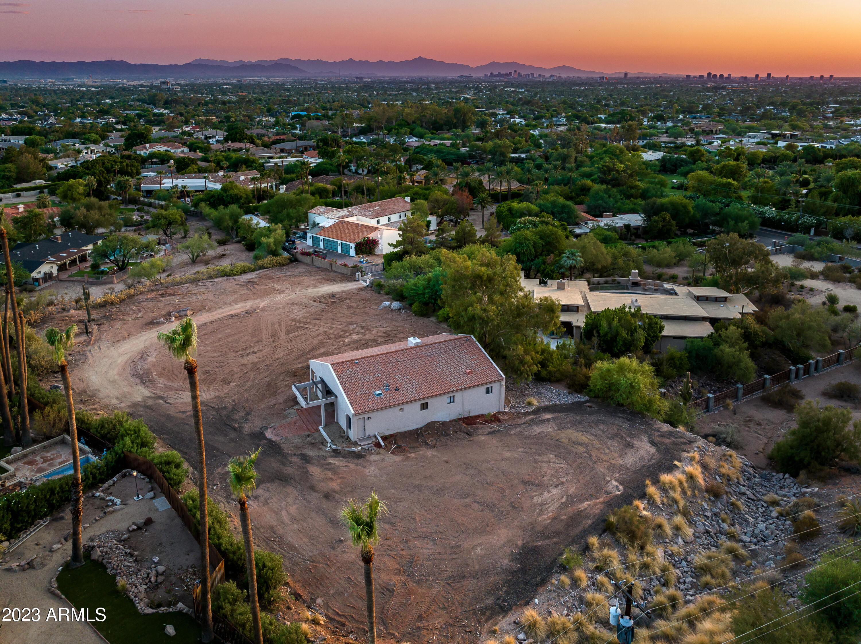 5023 E VALLE VISTA Road