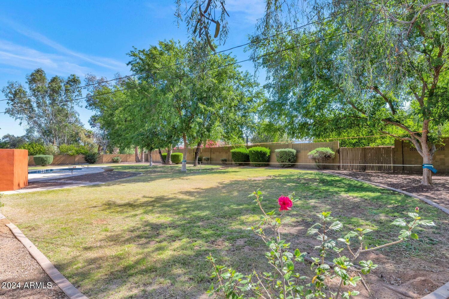 11033 N 74TH Street
