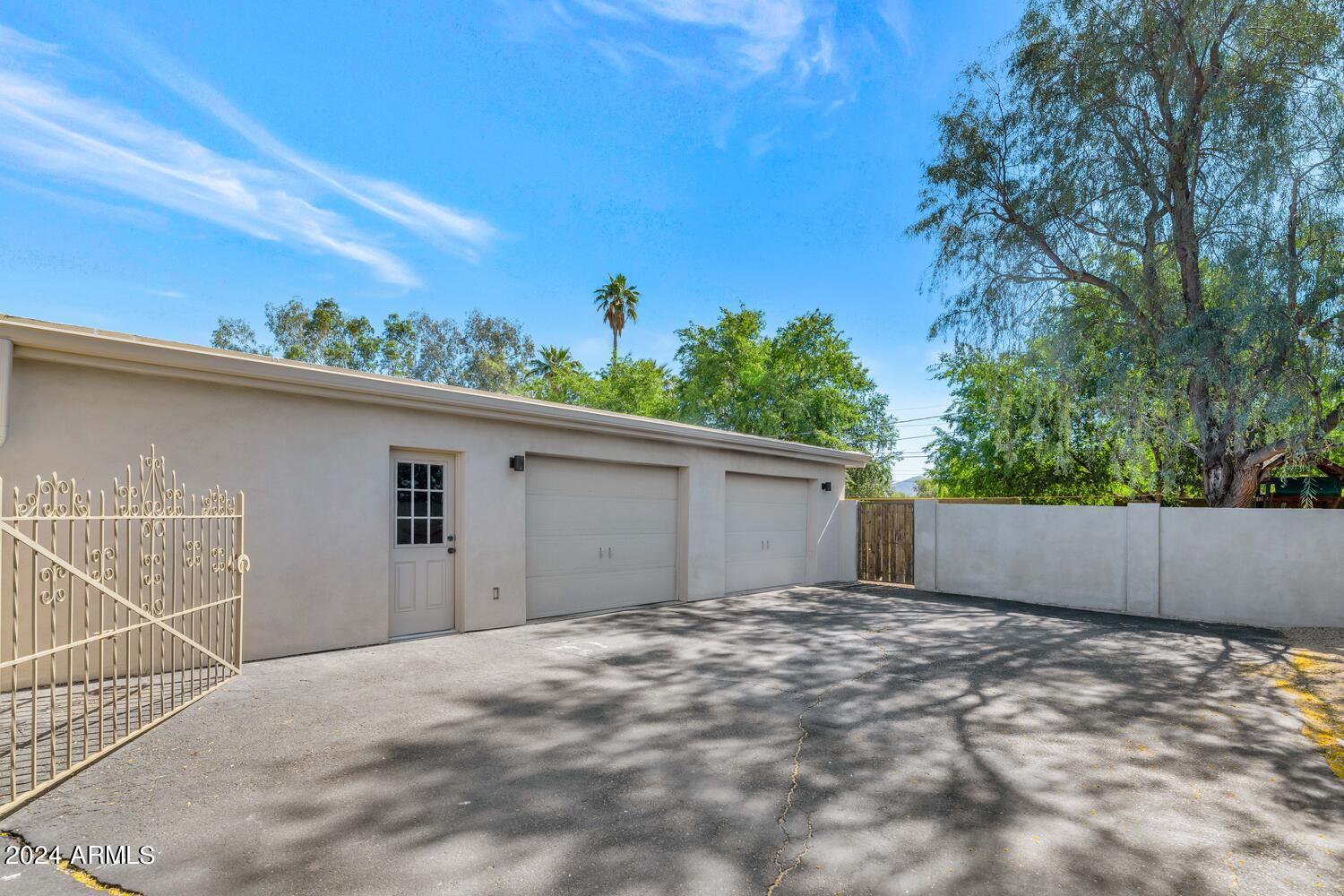11033 N 74TH Street