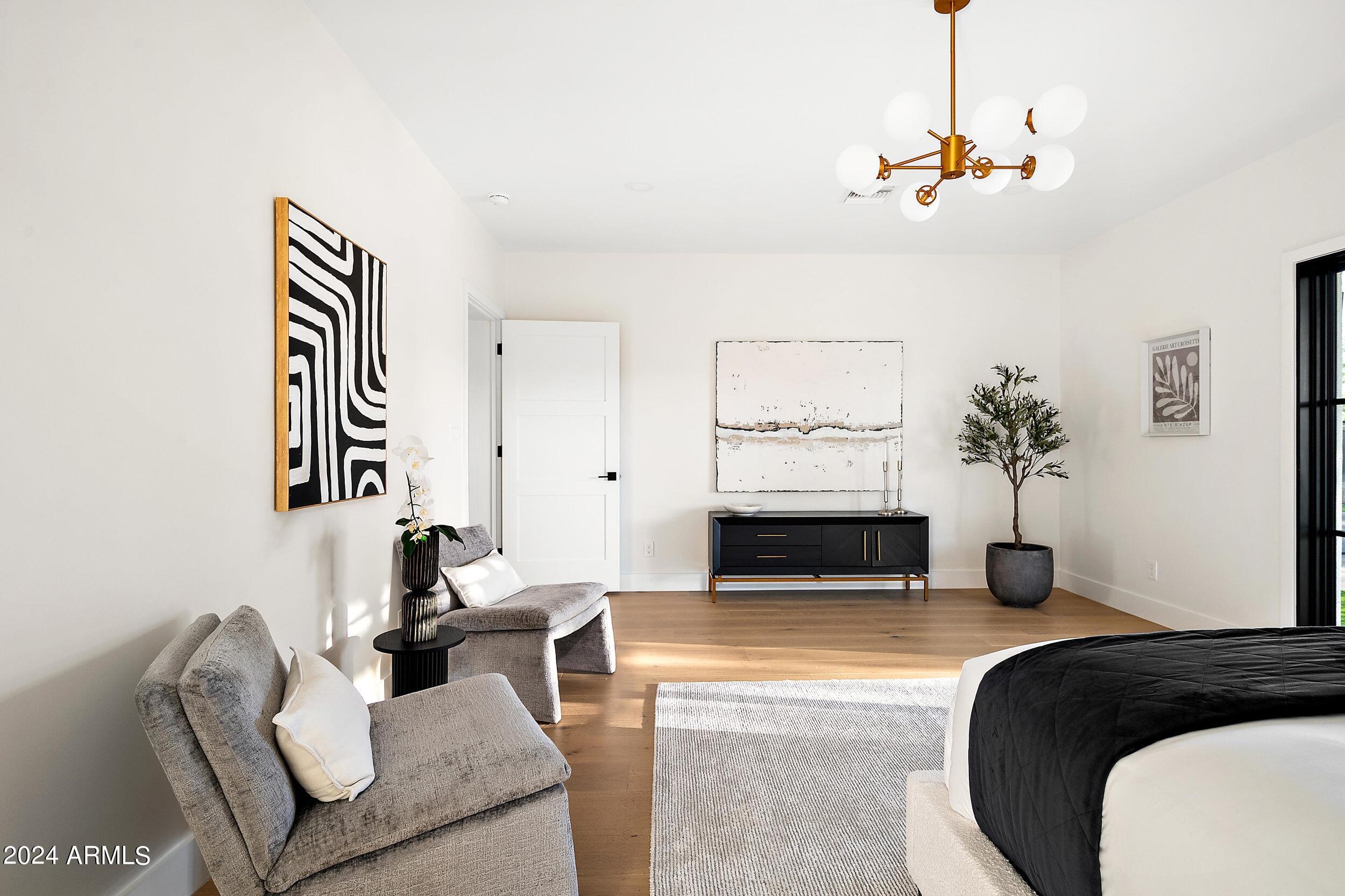 10616 N 60TH Place