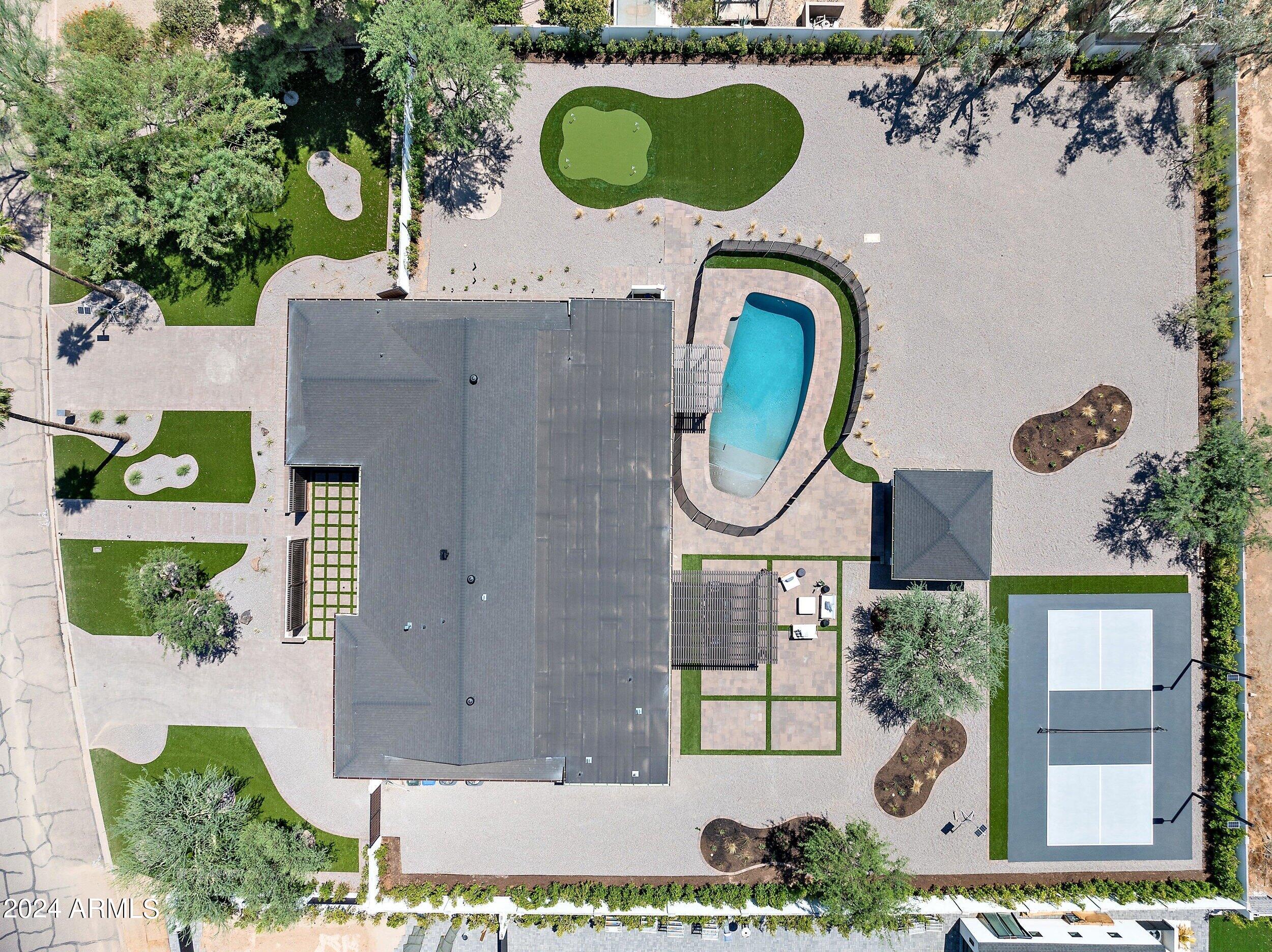 10616 N 60TH Place