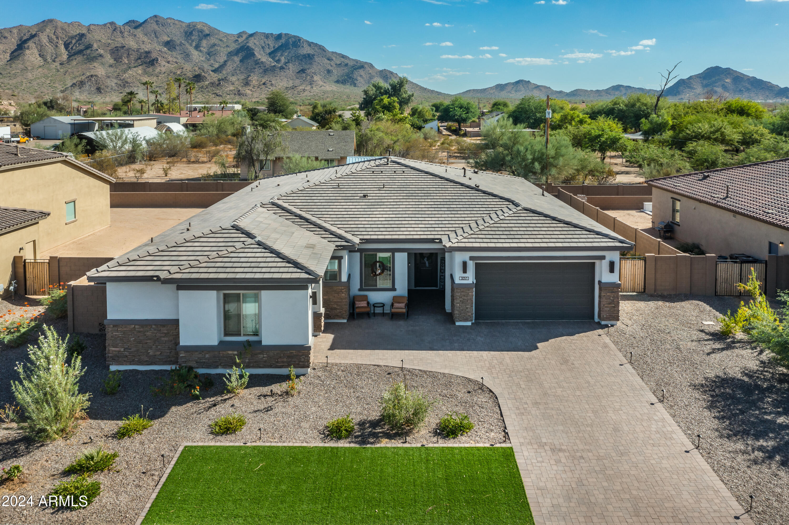 3051 E FLINTLOCK Drive