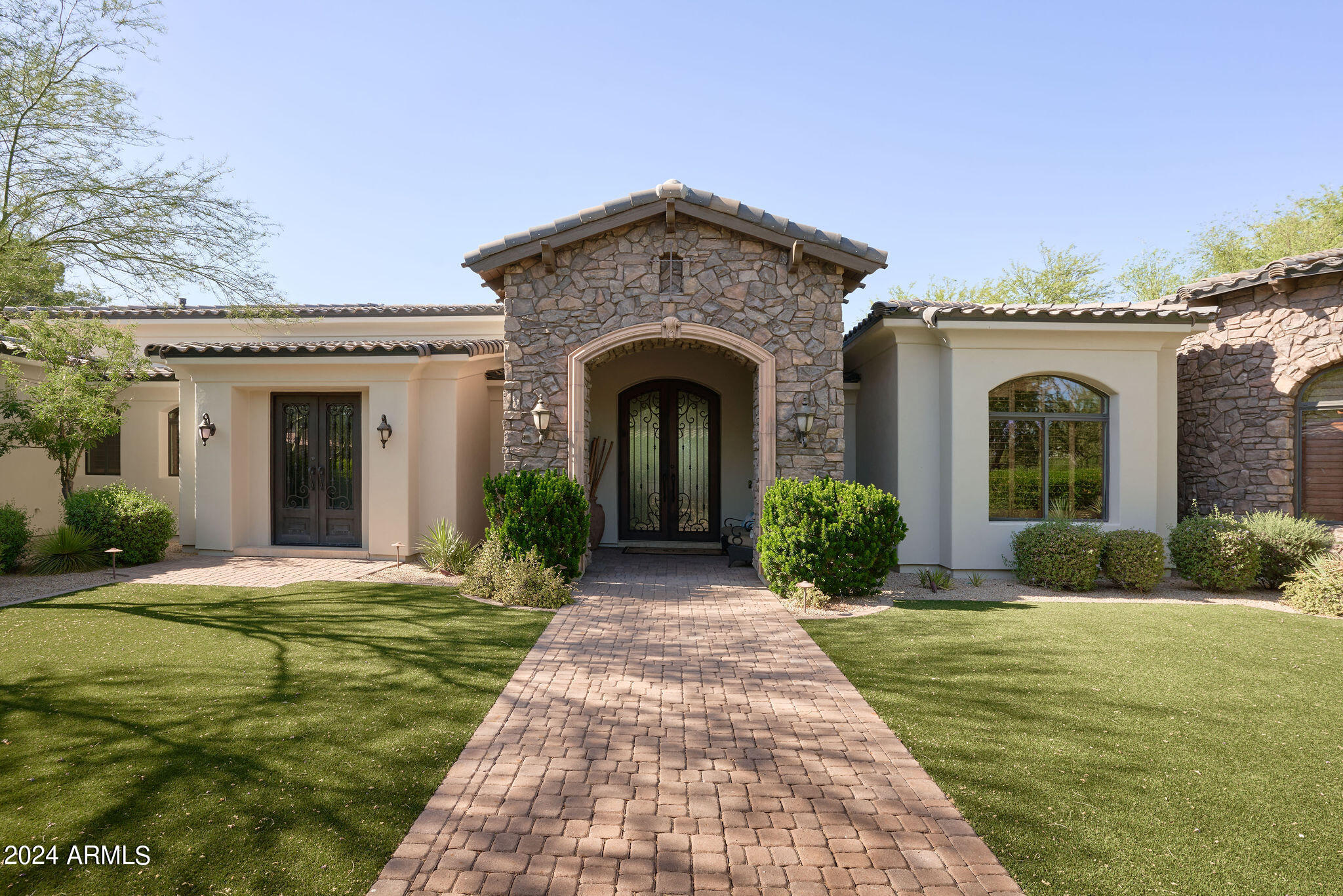 6020 E DOUBLETREE RANCH Road