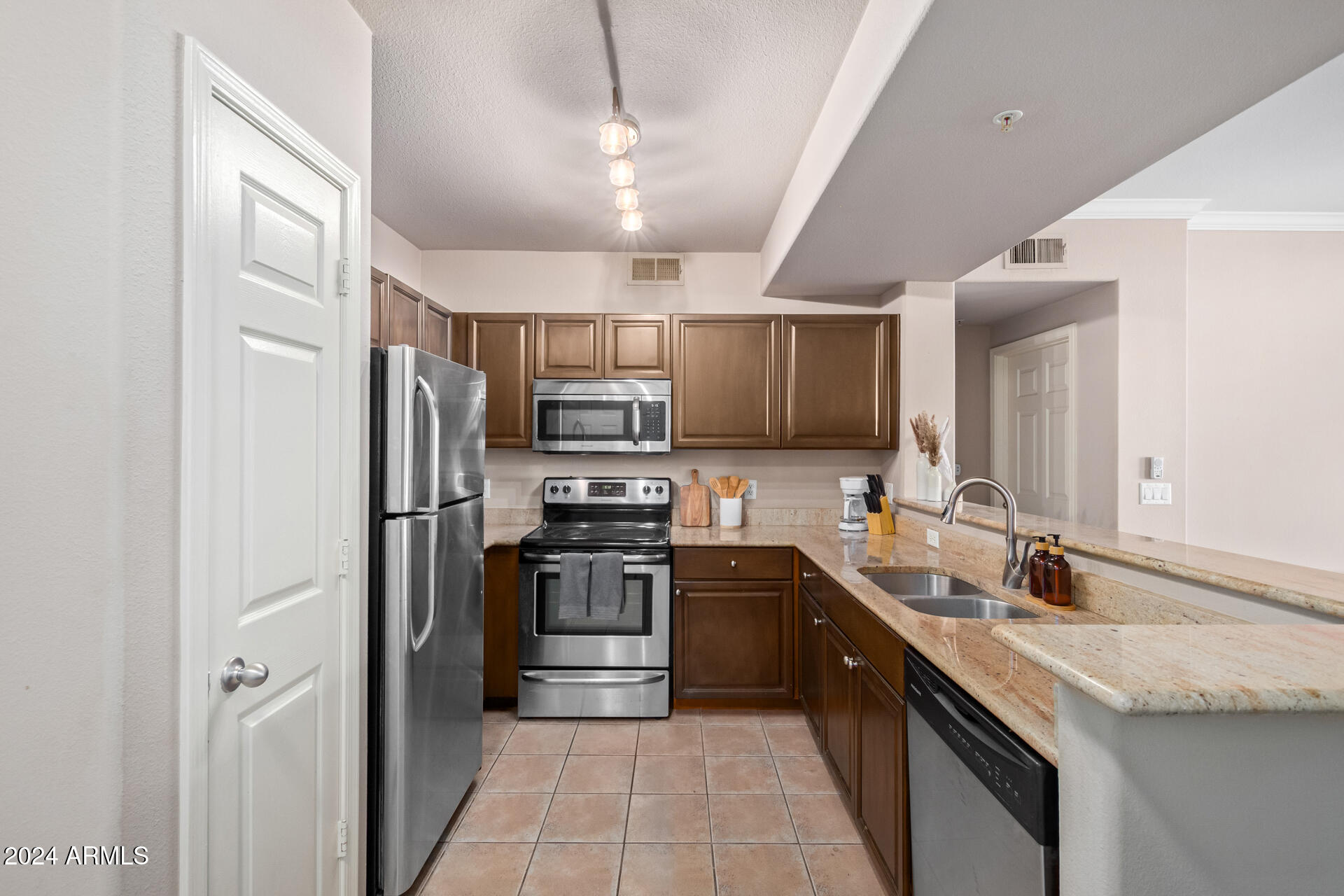 19777 N 76TH Street, 1153