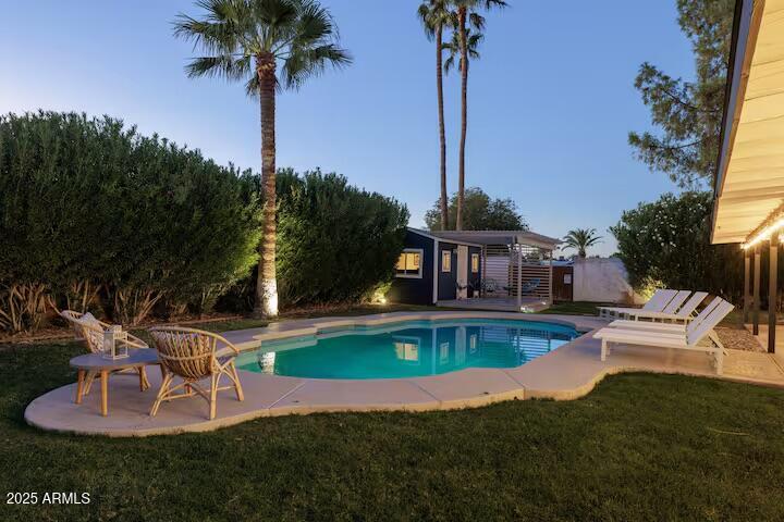 3126 N 84TH Place