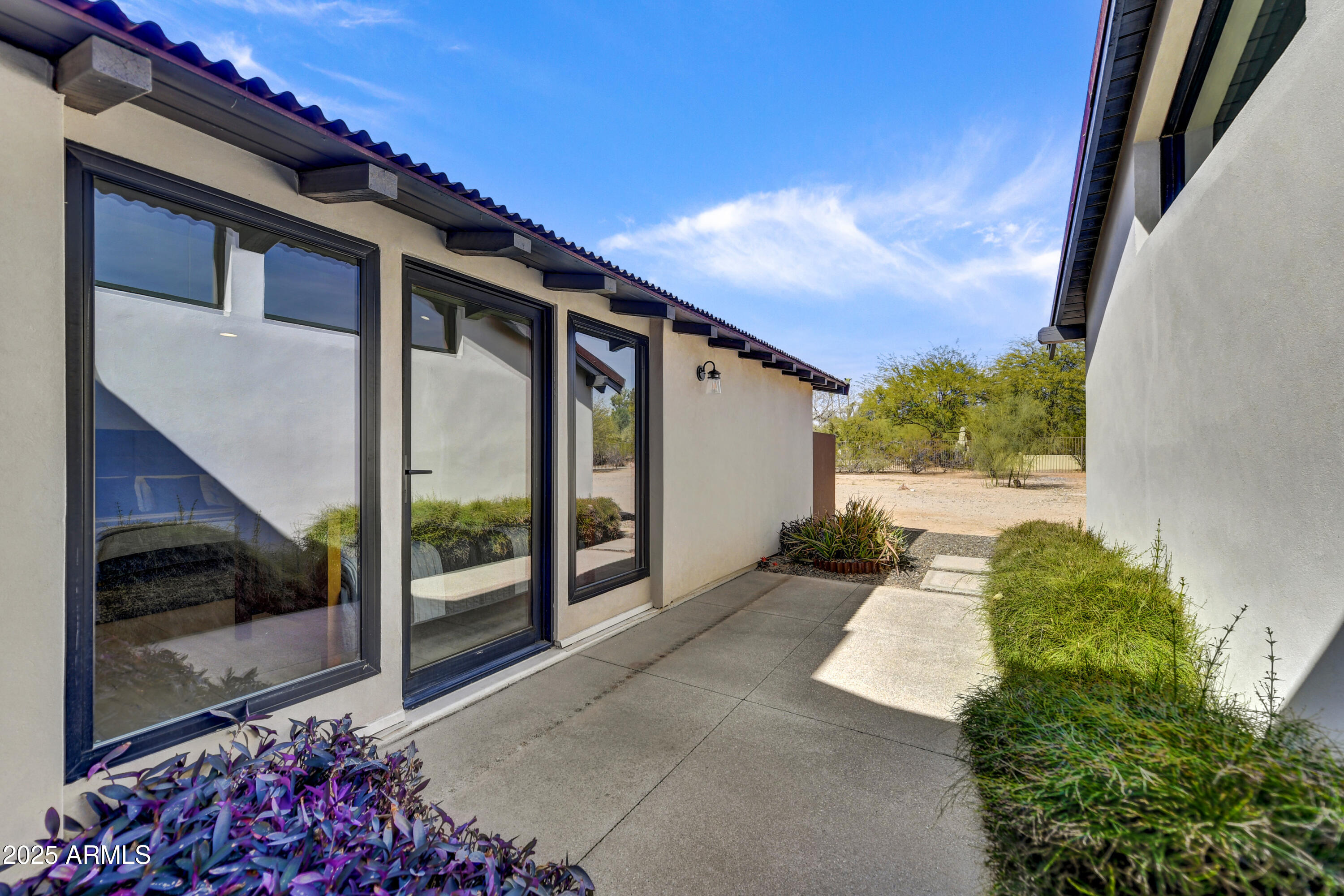 11801 N SUNDOWN Drive