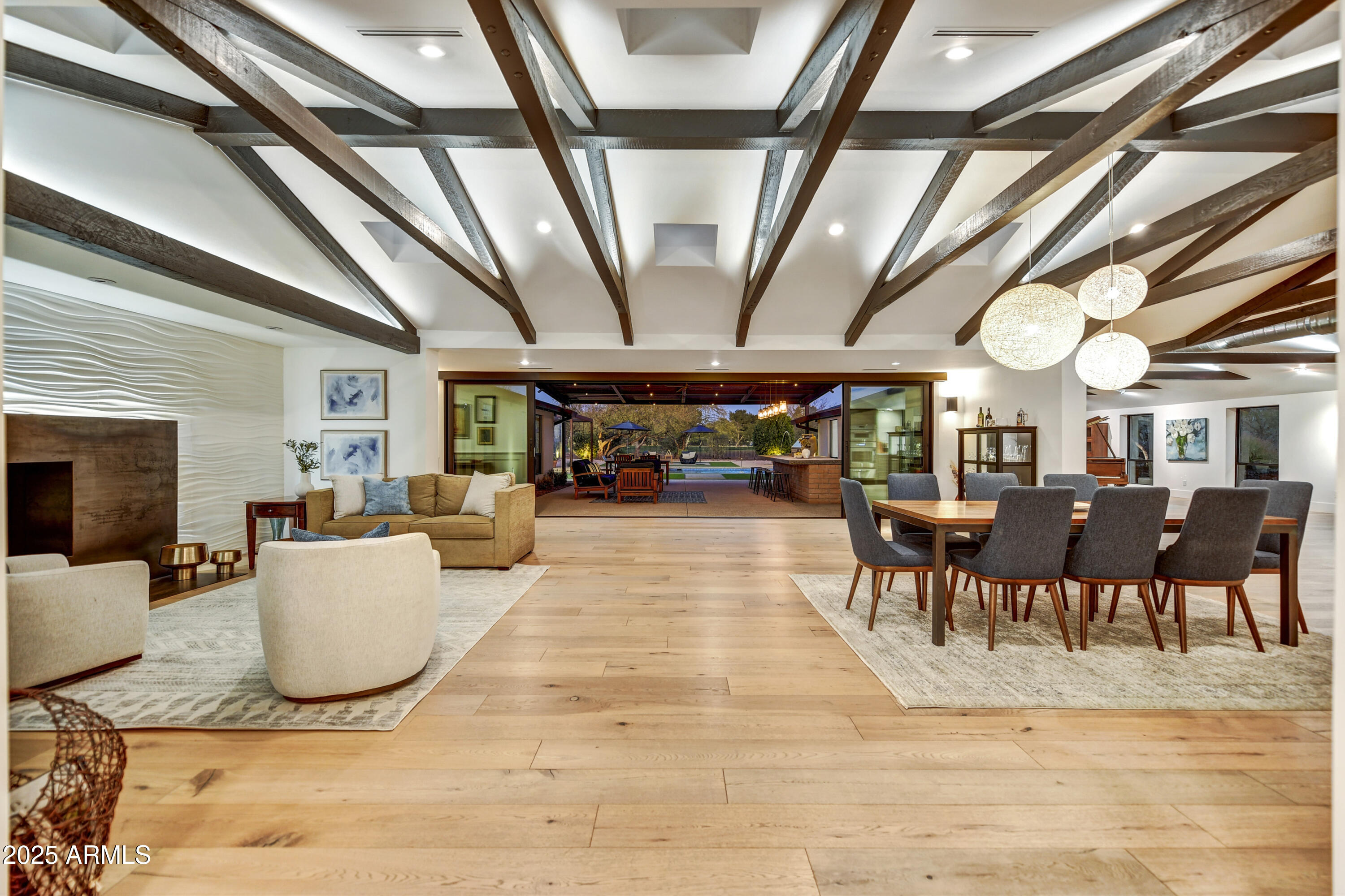 11801 N SUNDOWN Drive