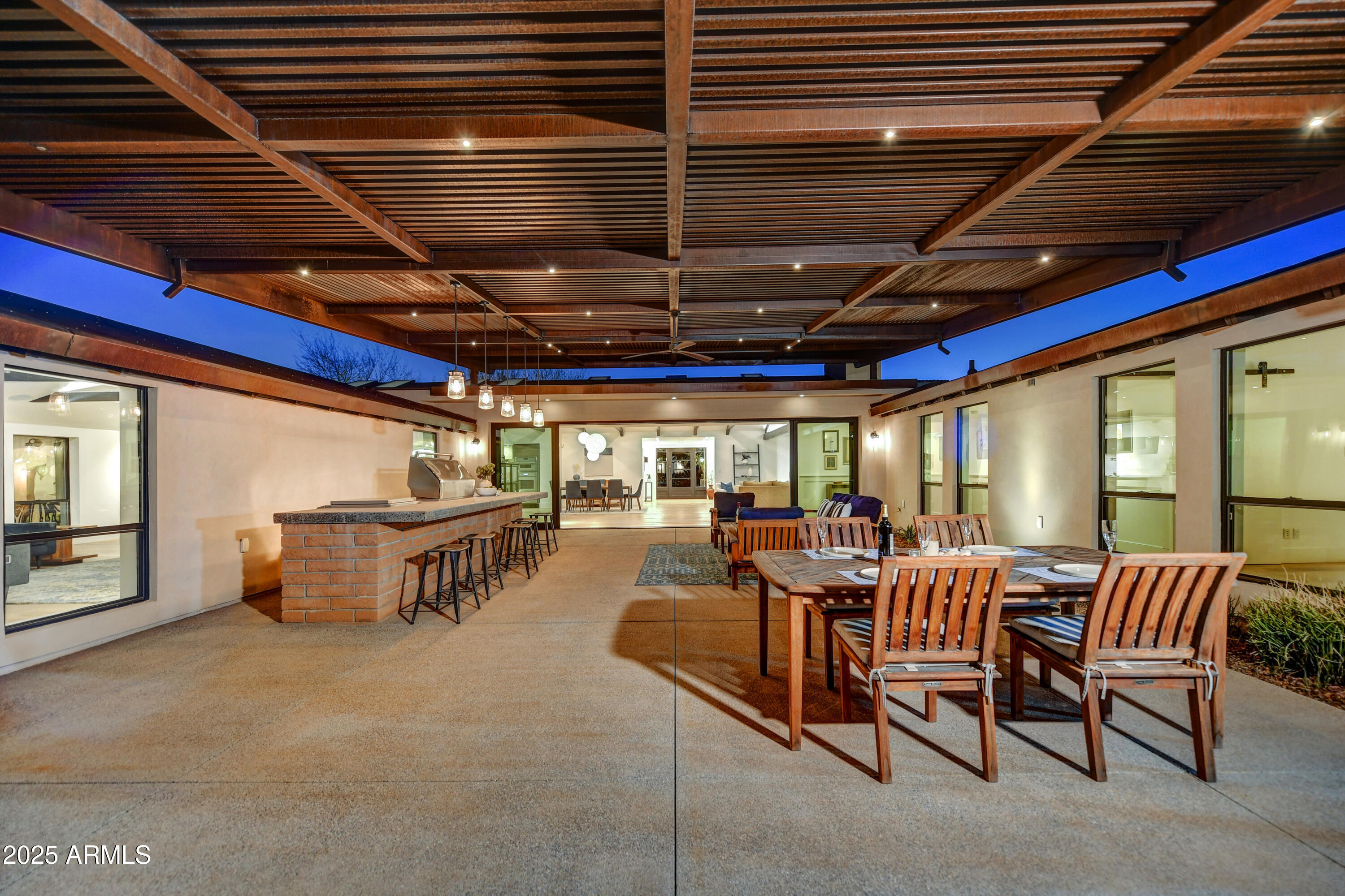 11801 N SUNDOWN Drive