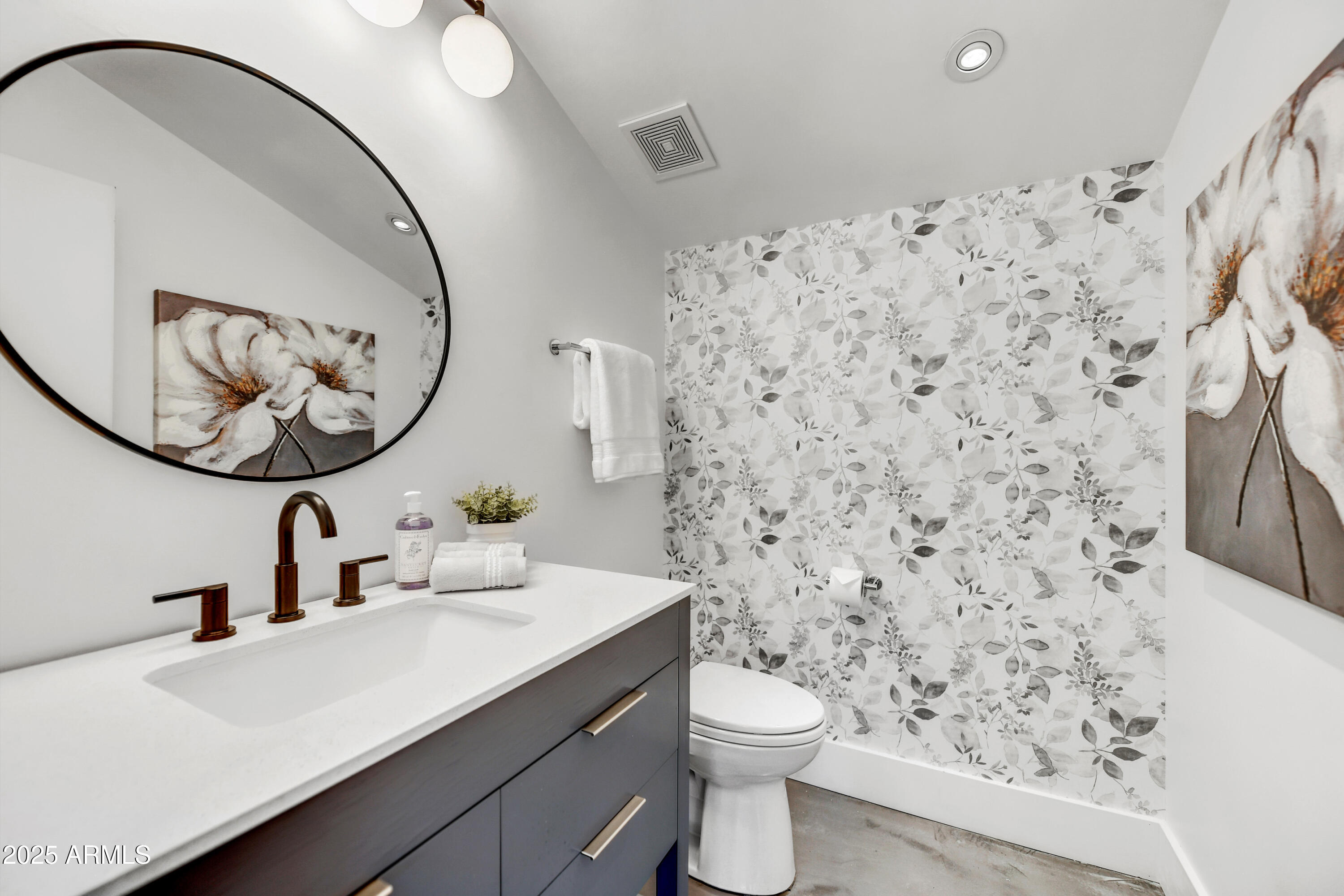 11801 N SUNDOWN Drive