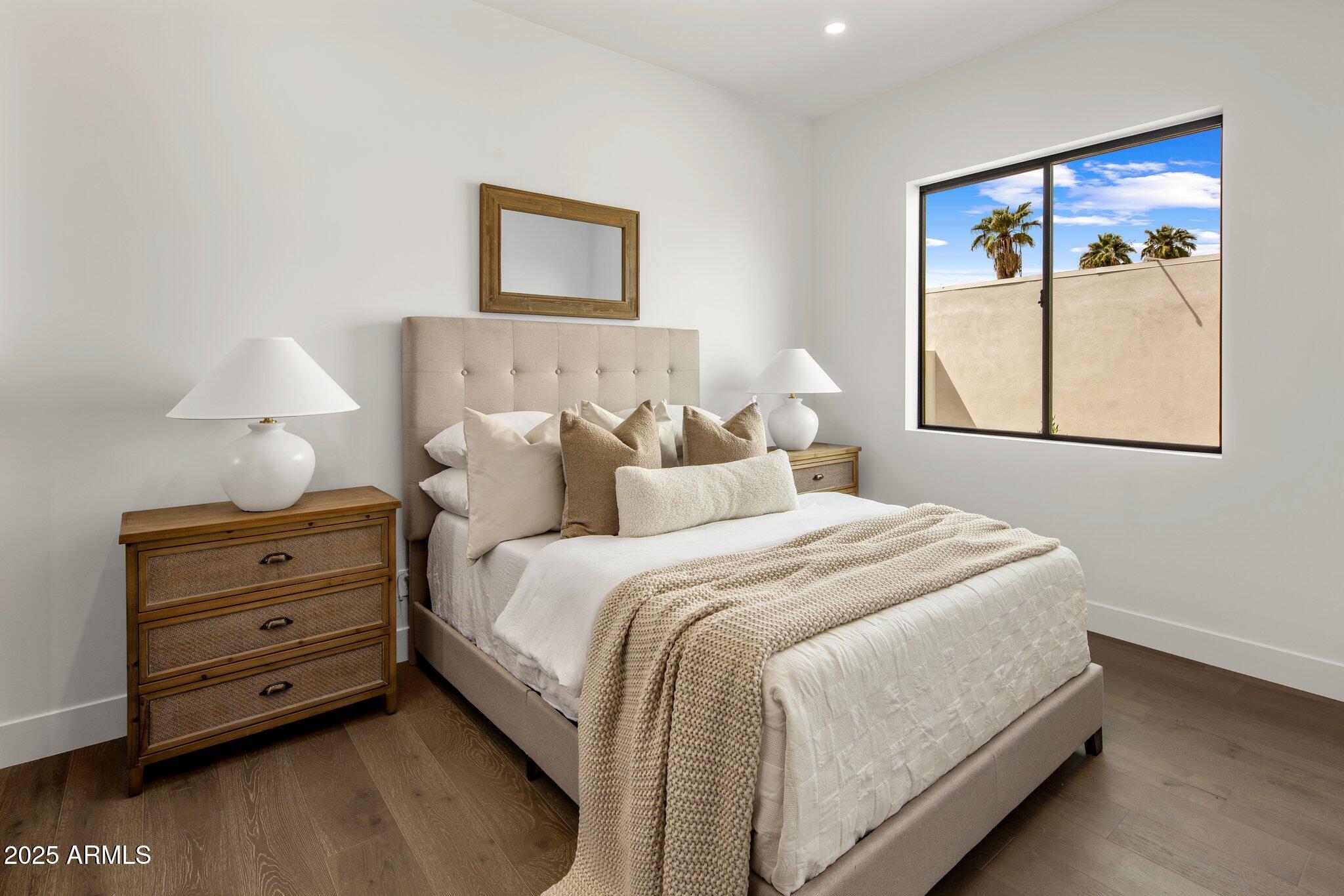 6439 E EUGIE Terrace