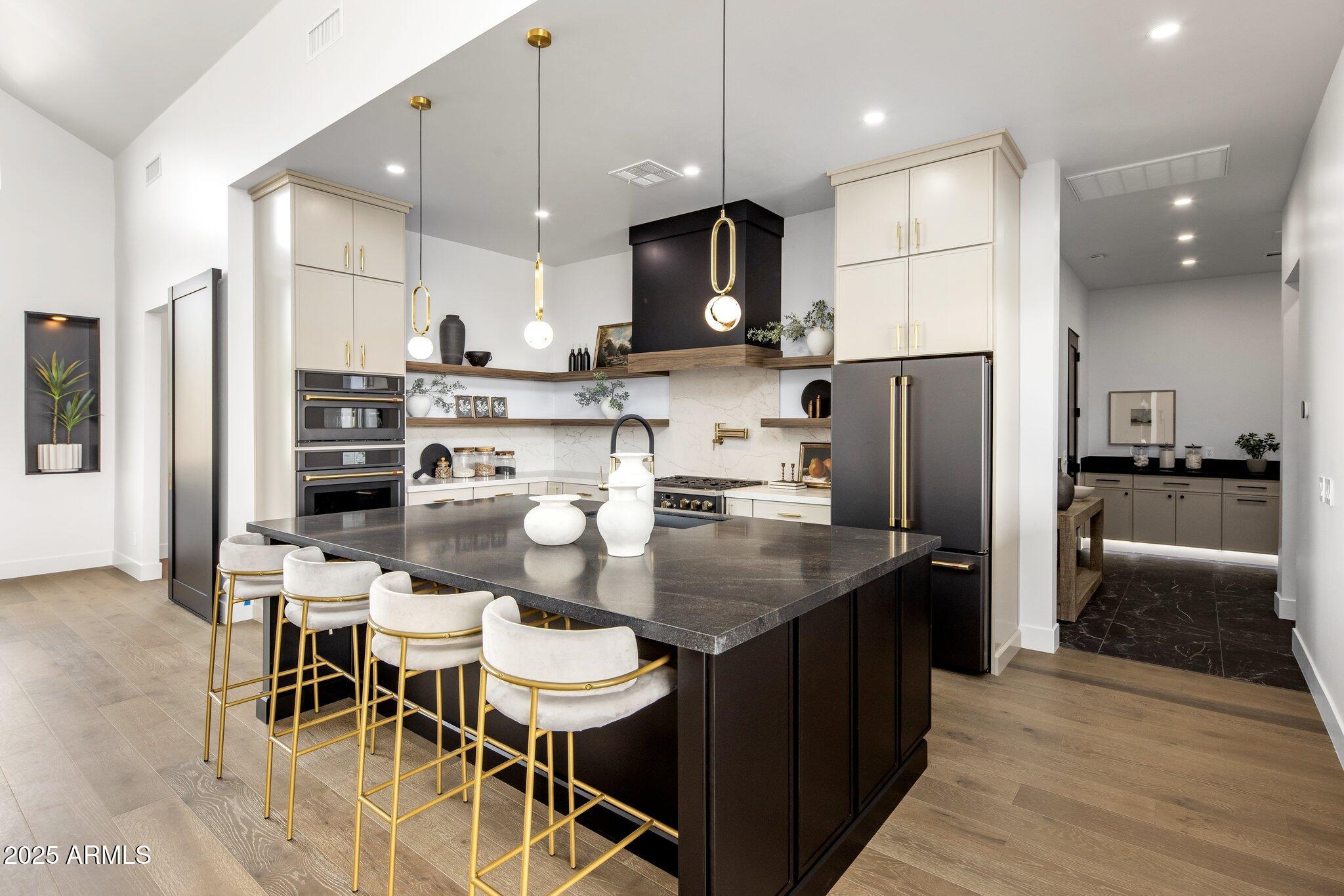 6439 E EUGIE Terrace