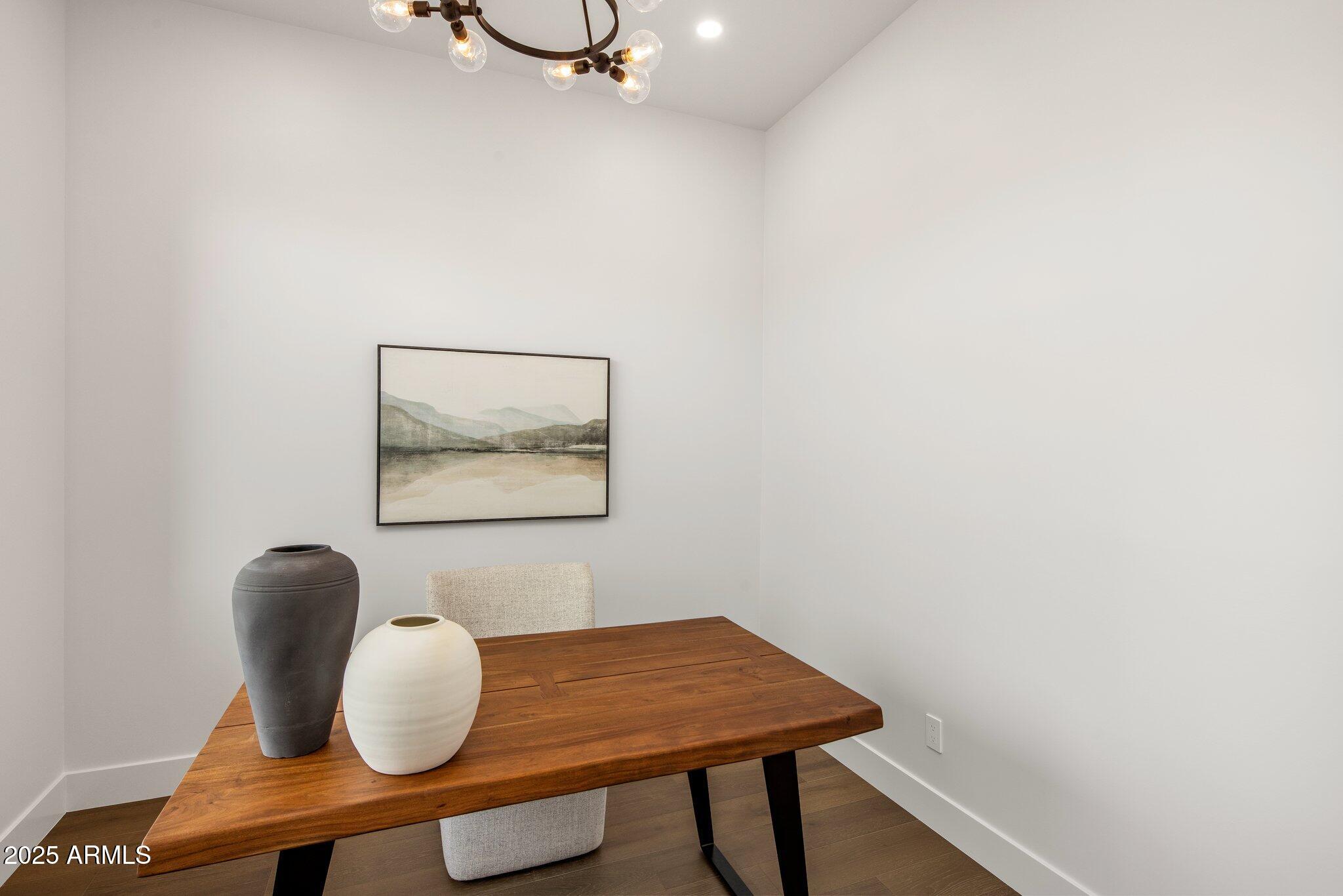 6439 E EUGIE Terrace