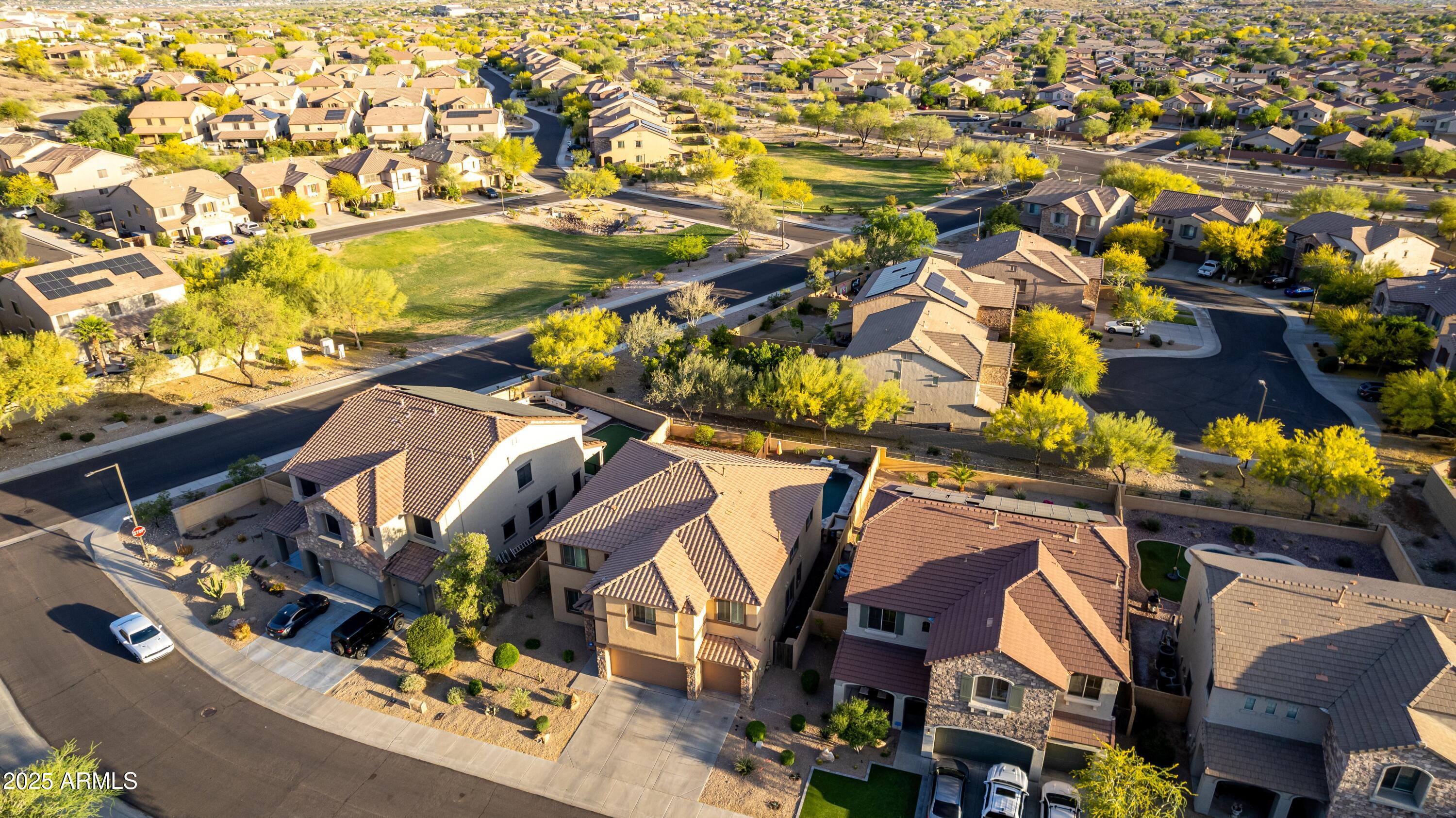 9113 W WHITE FEATHER Lane