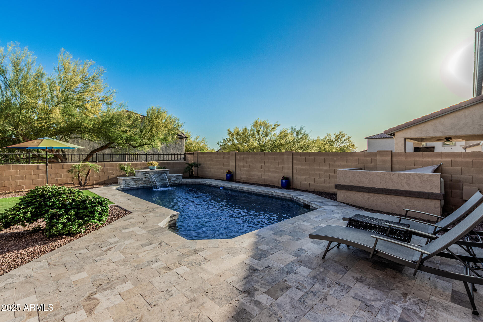 9113 W WHITE FEATHER Lane