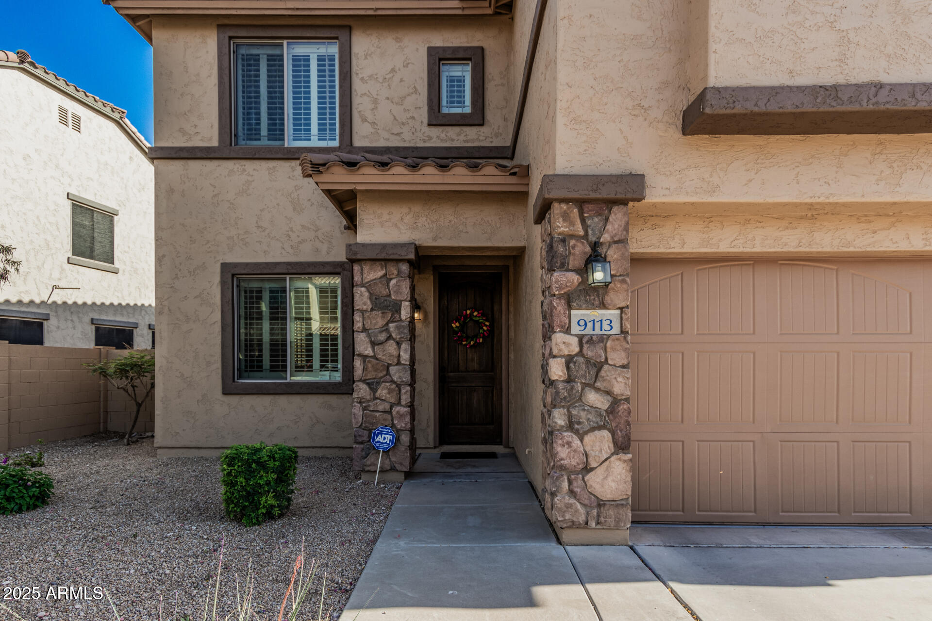 9113 W WHITE FEATHER Lane