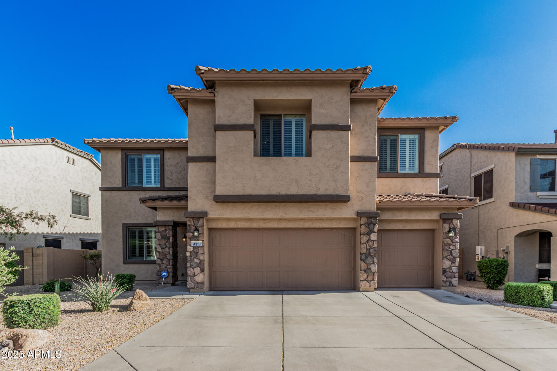 9113 W WHITE FEATHER Lane