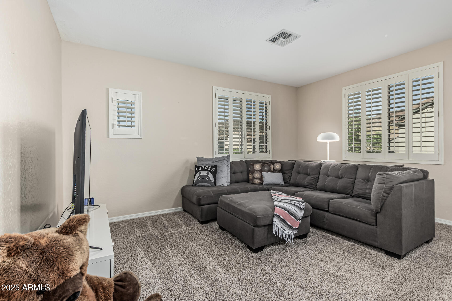 9113 W WHITE FEATHER Lane