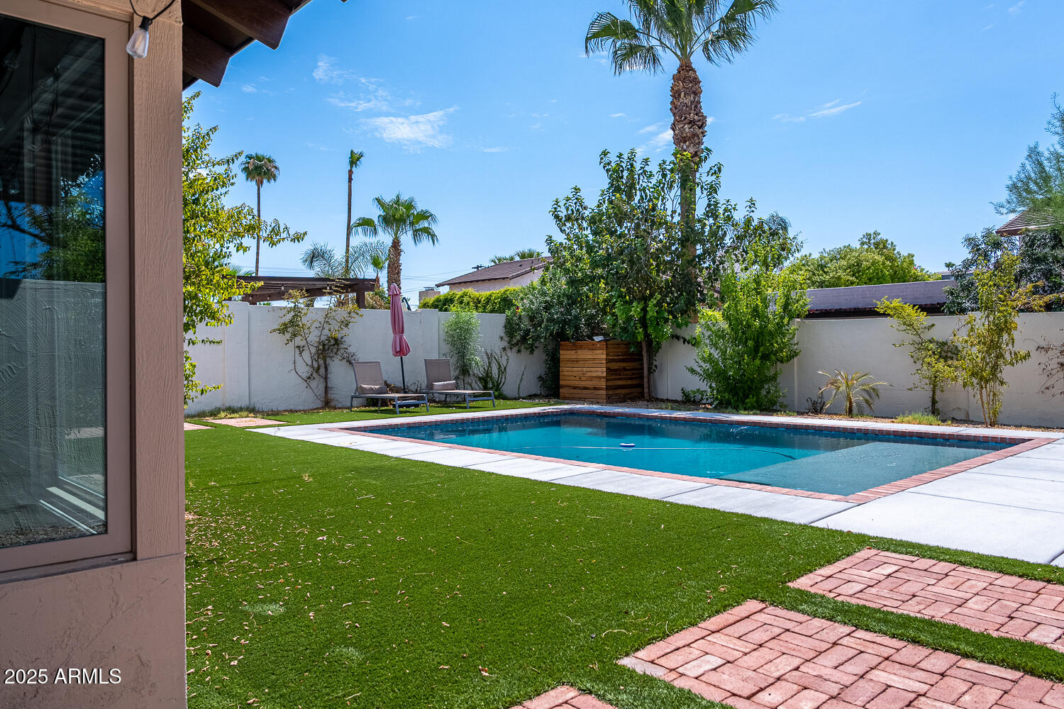 7701 E HUBBELL Street