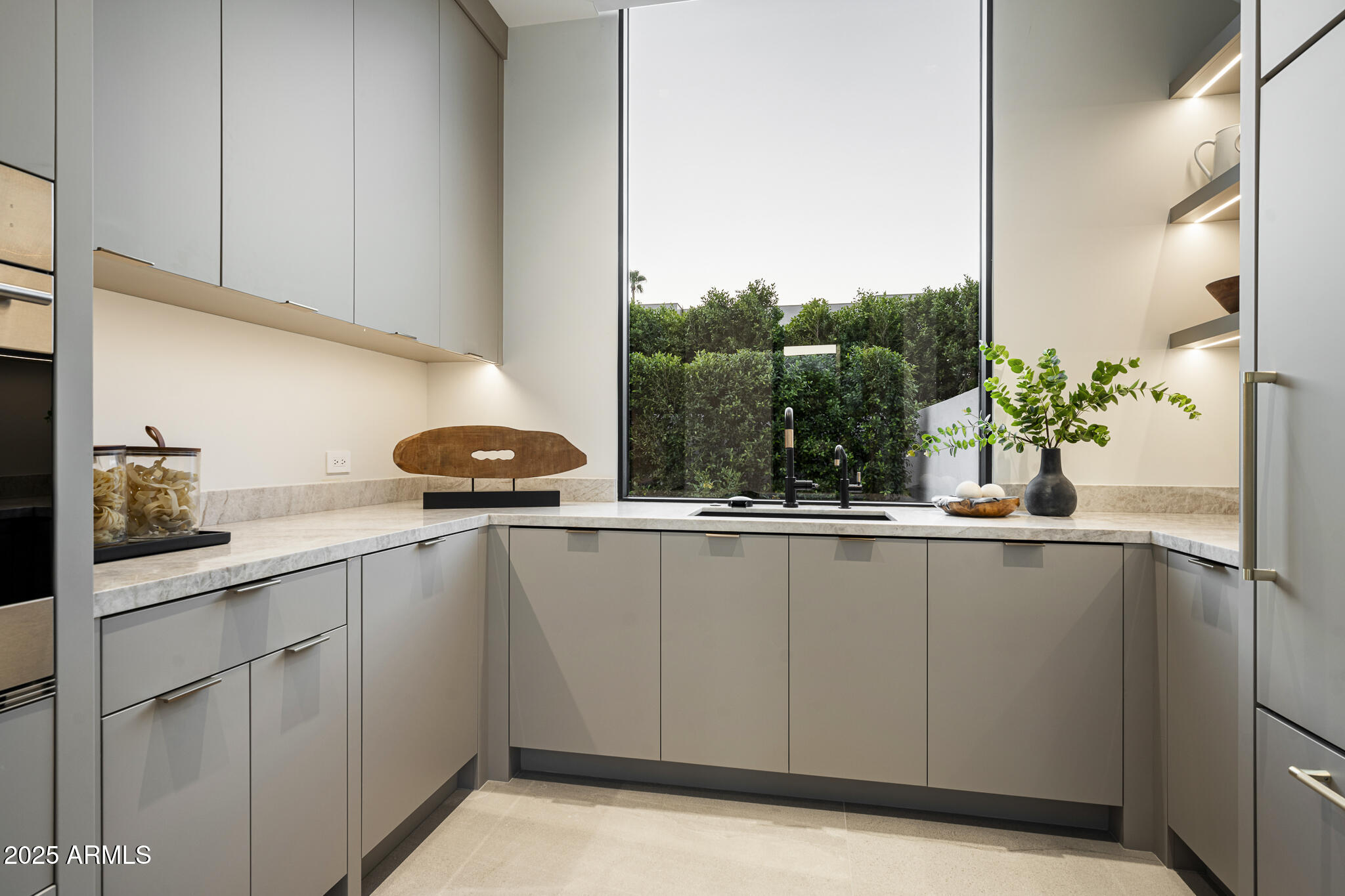 6911 E JACKRABBIT Road