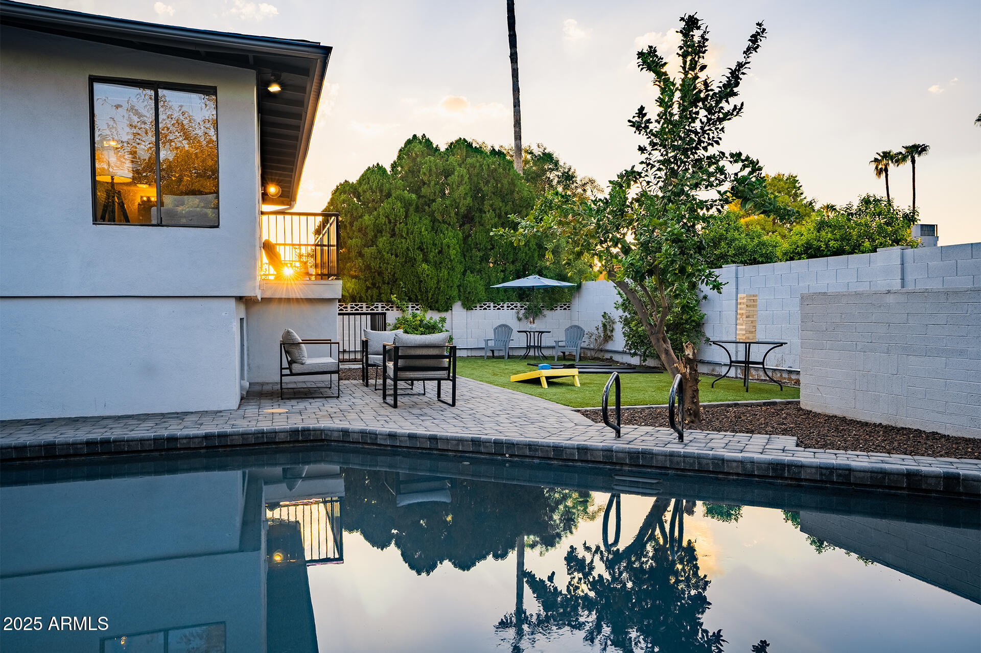 8226 E JACKRABBIT Road